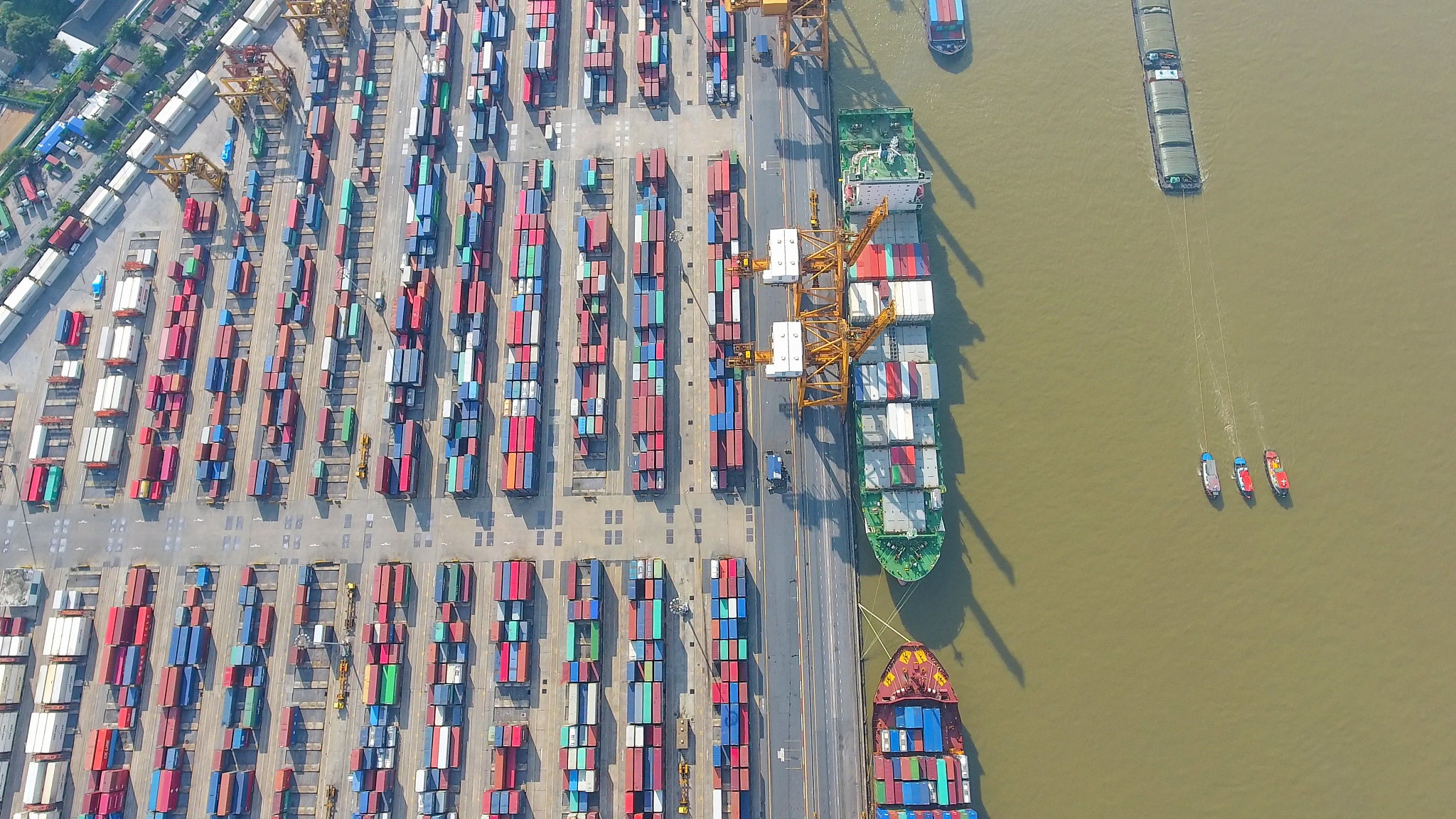 延安铁路供电学校航空物流专业：招生要求、课程设置及就业前景