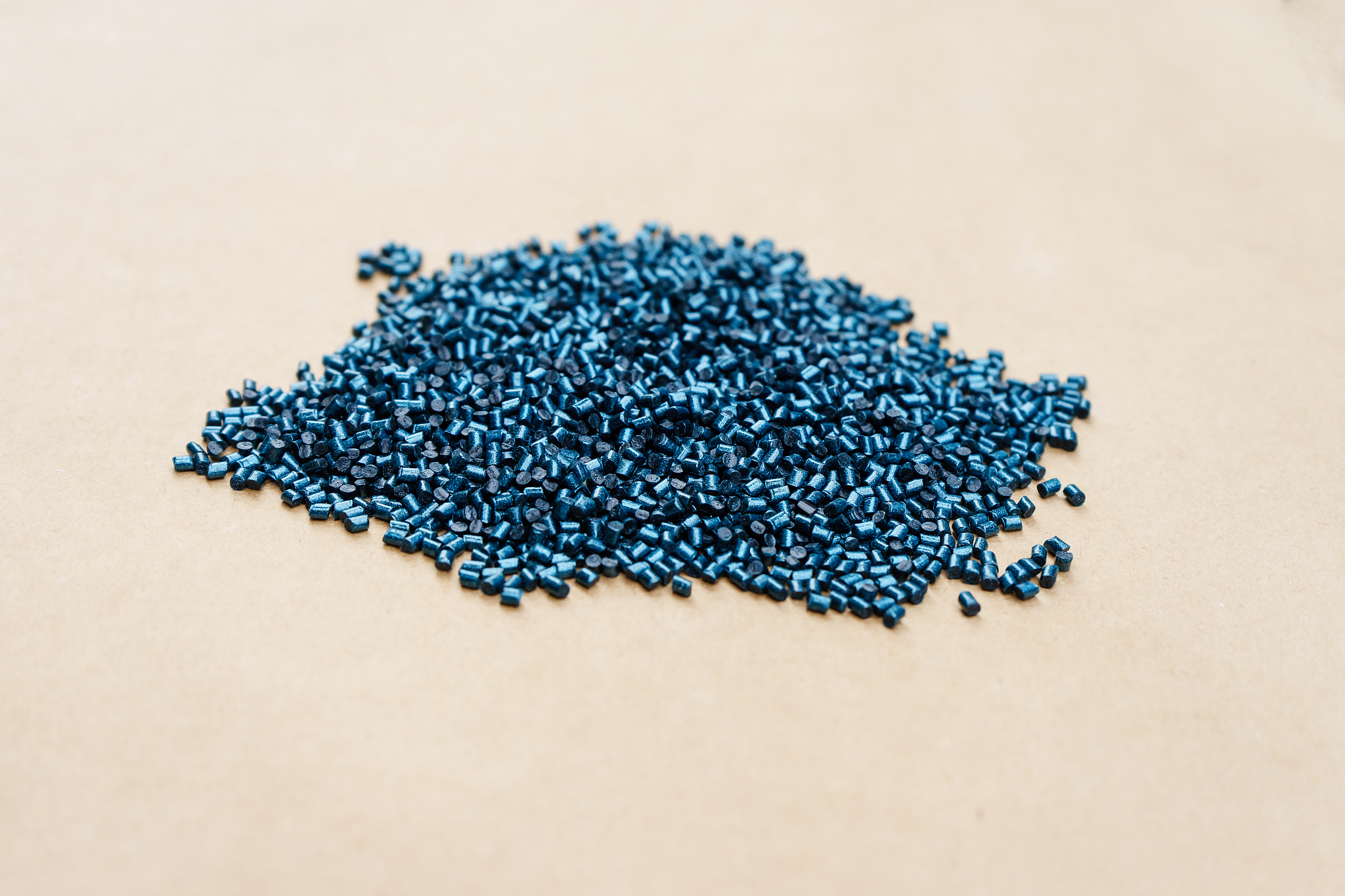 PA+SPS+GF20这是什么材料帮我用200字详细描述