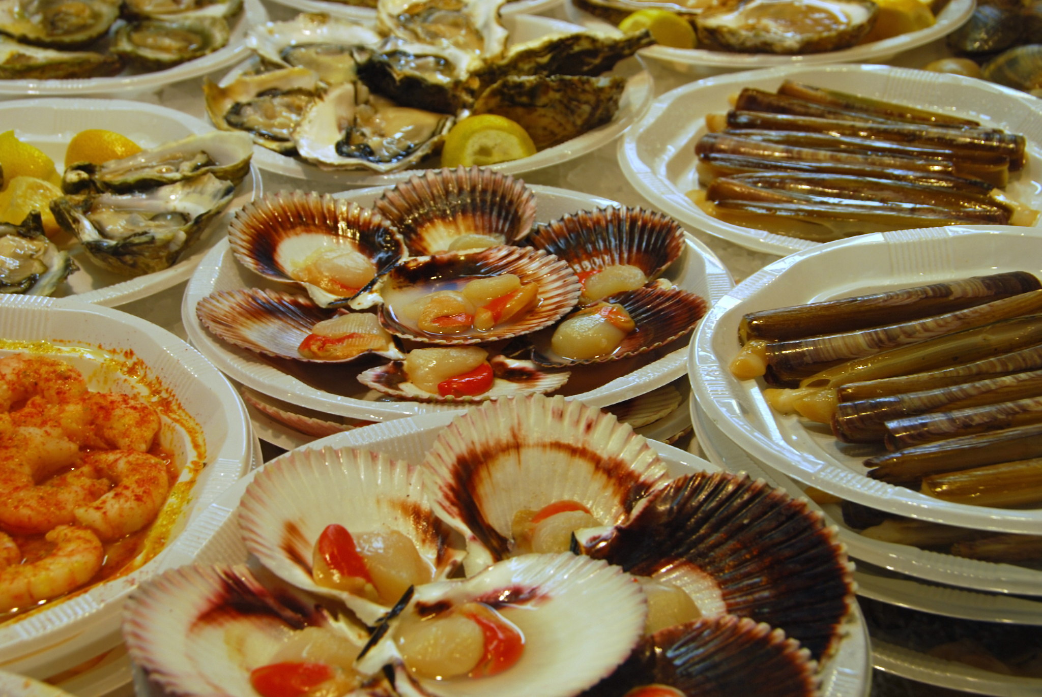 给个十五人左右的广东菜单