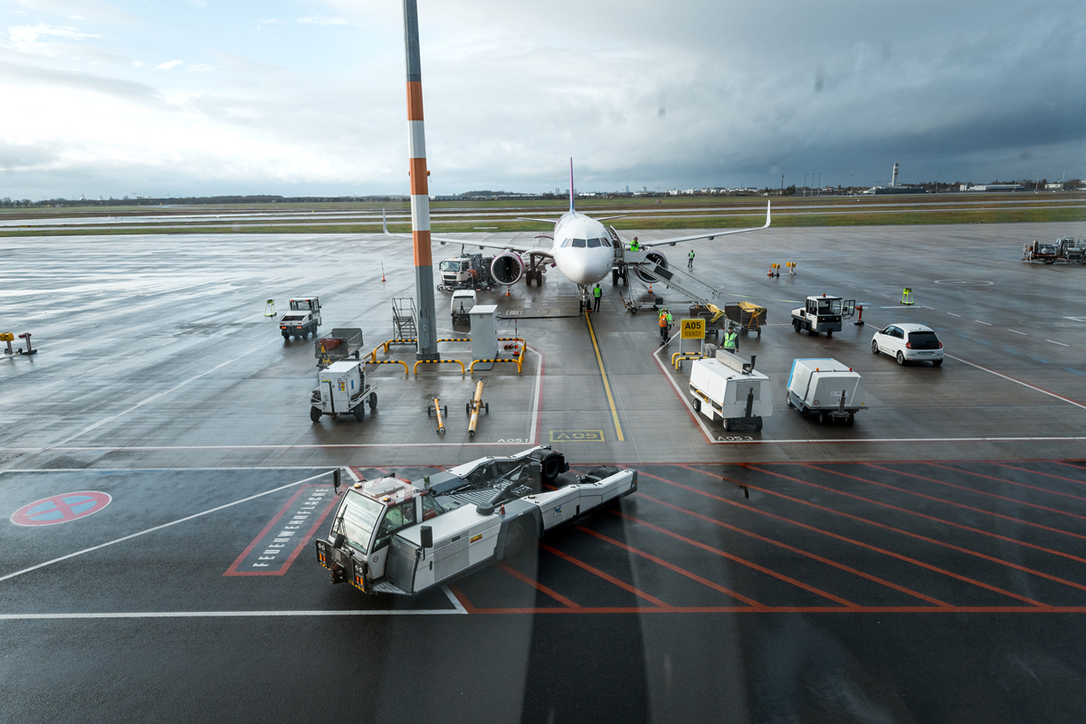 国际客运航班复航机坪装卸注意事项 - 安全高效指南