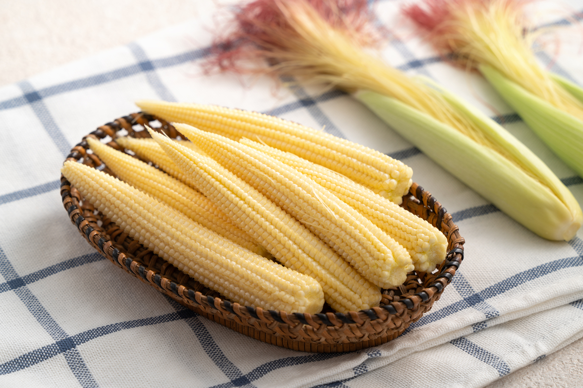 珍珠玉米笋：玉米的幼嫩芯，鲜美脆嫩，海底捞精选！