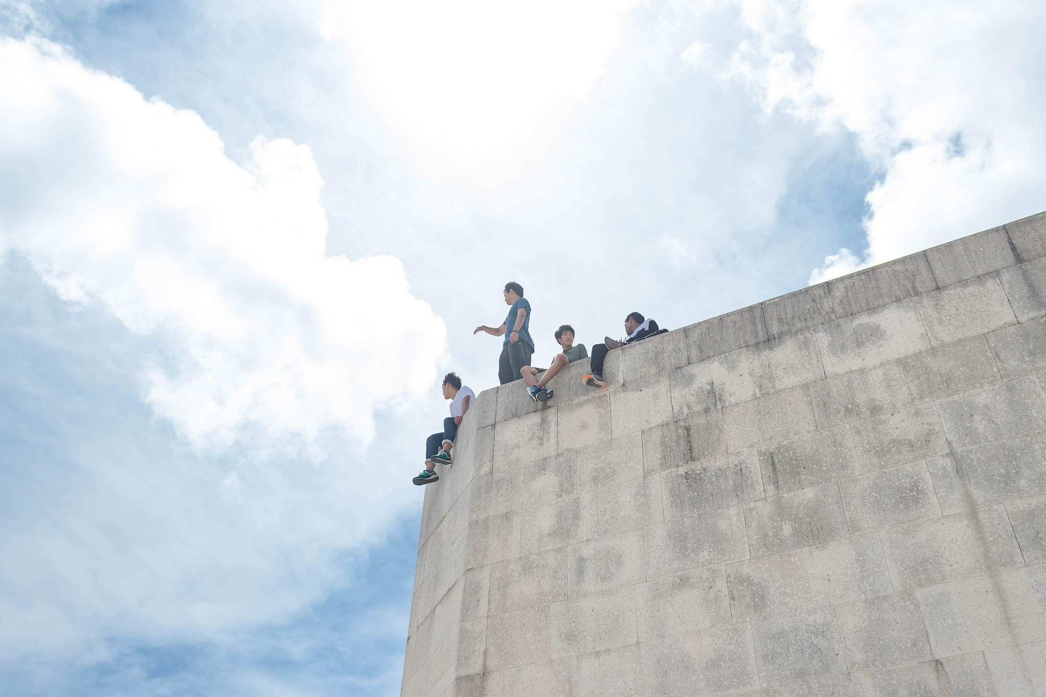 小男孩的谎言：寻找 WQF 的奇妙旅程
