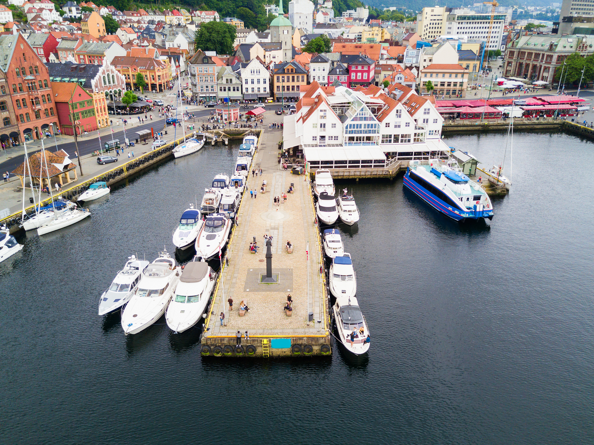 人们普遍认为中国大陆军事实力不如台湾的根本原因