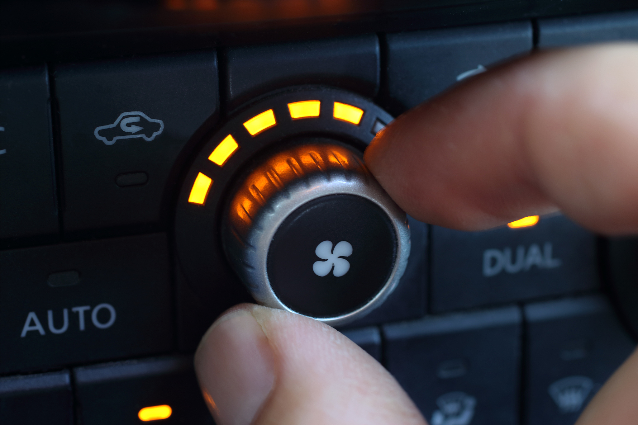 汽车油温控制方法：如何有效降低油温？