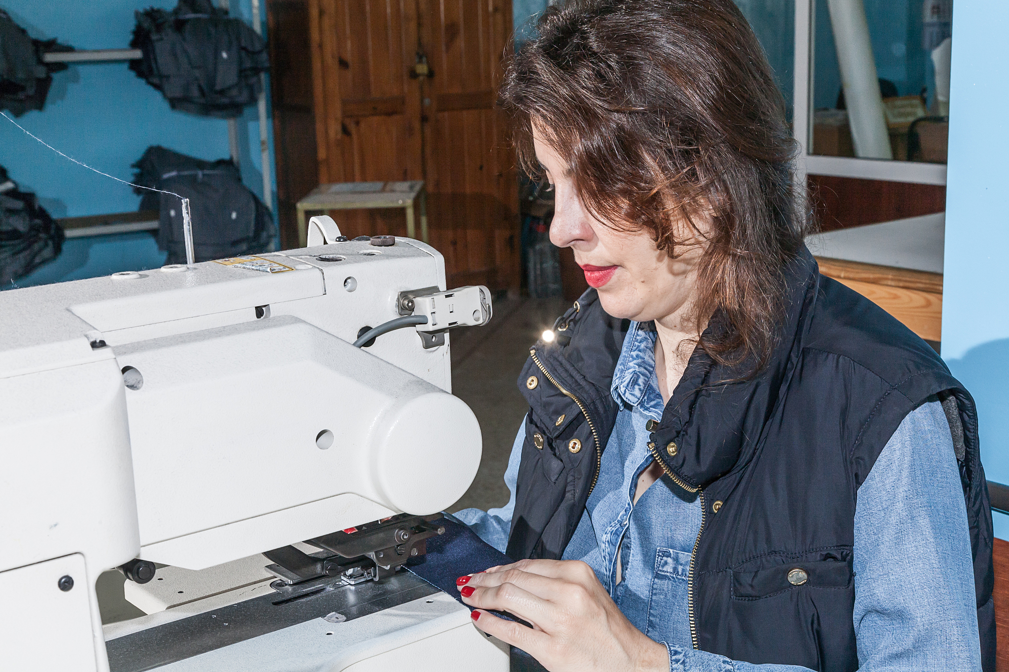 industrial sewing machines with sewing machine operator