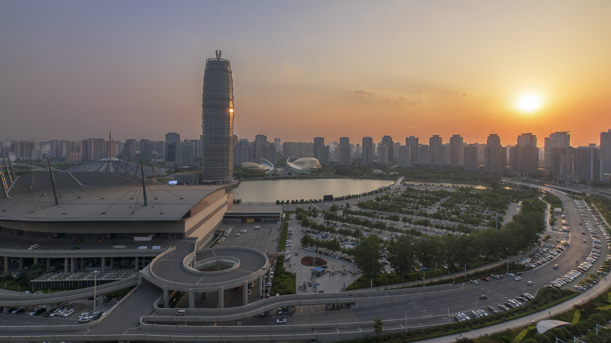 郑州商务内环地标cbd全景玉米楼夜色日落