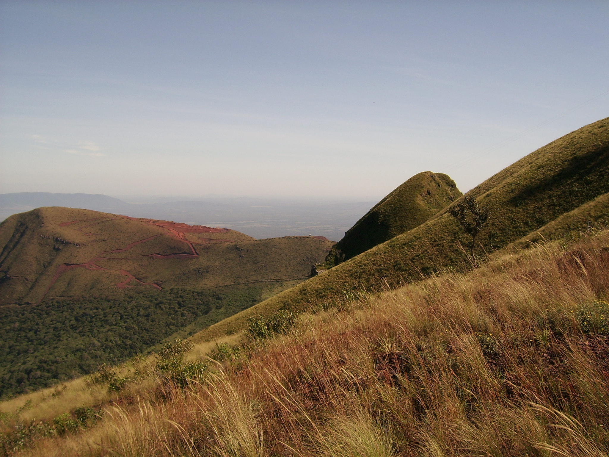 AT89C51 单片机实验 - I/O 并口输出 LED 交替闪烁程序