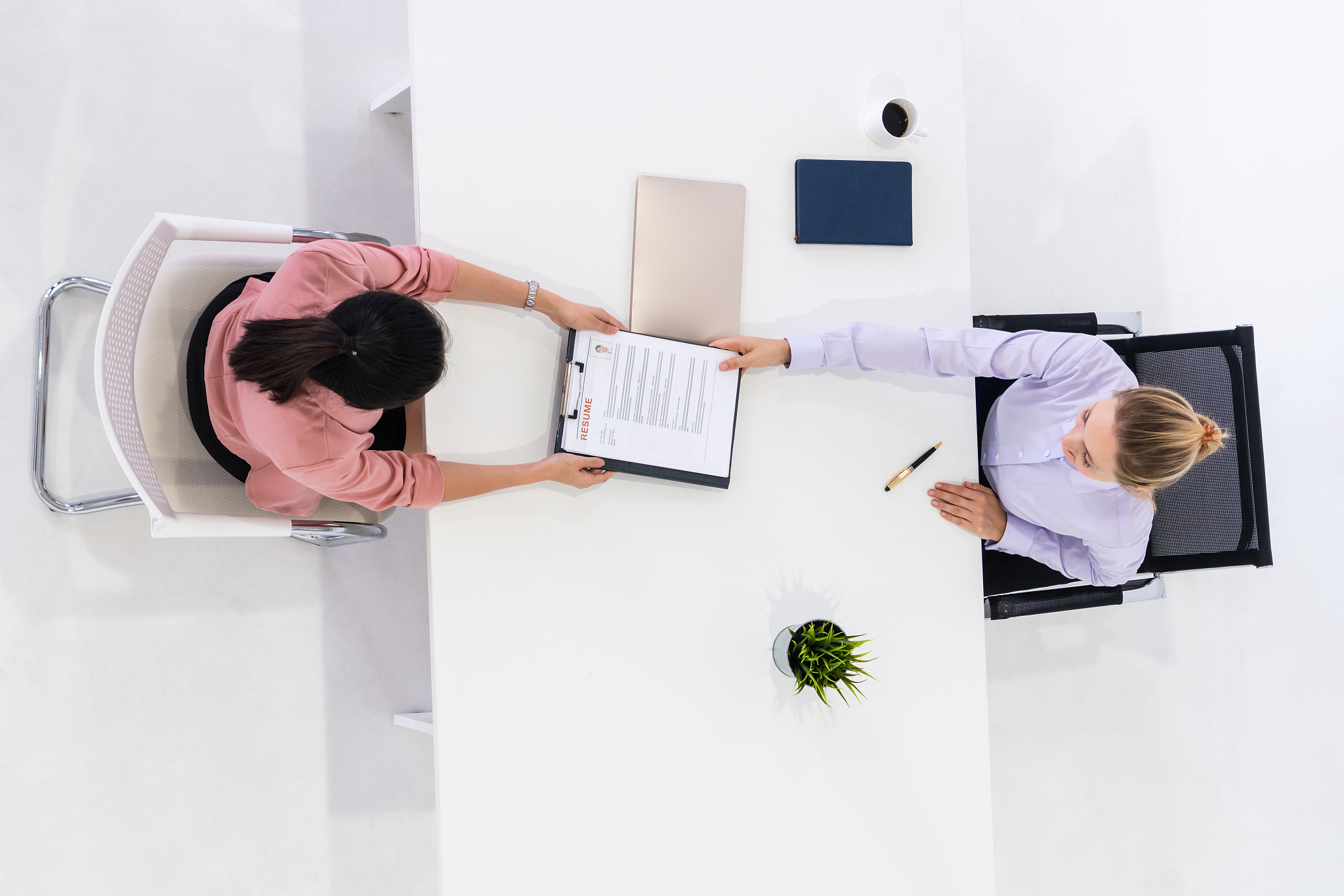 比亚迪餐补150元，会从工资扣除吗？