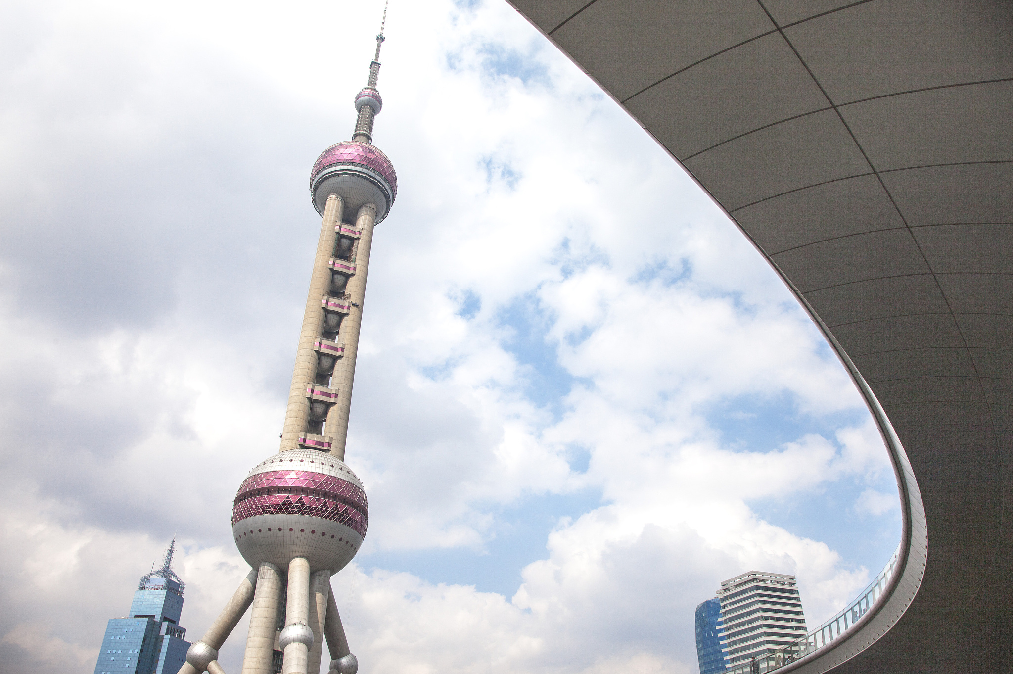上海东方明珠旅游广告案例分析: 如何影响消费者感知