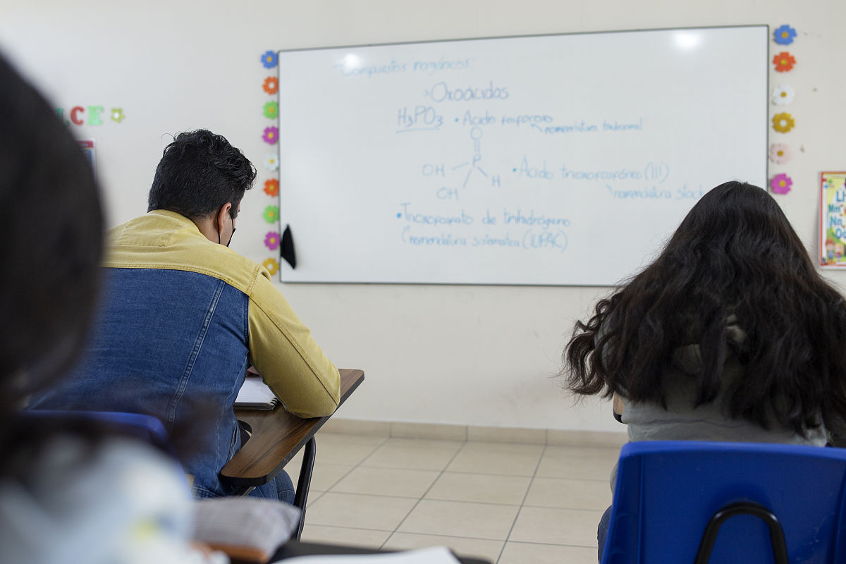 师范生成就故事：如何设计英语课程并提升学生学习兴趣