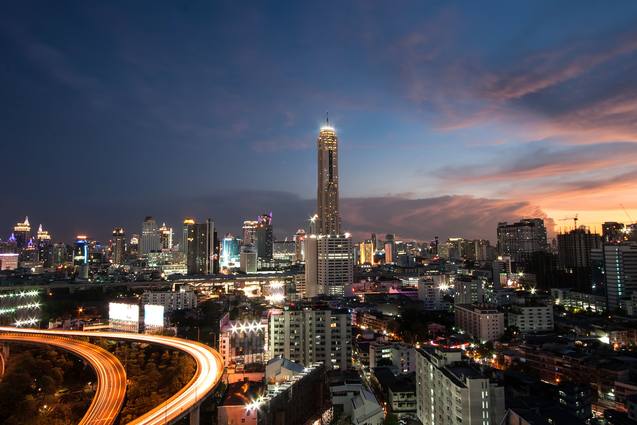 bangkok city view at night