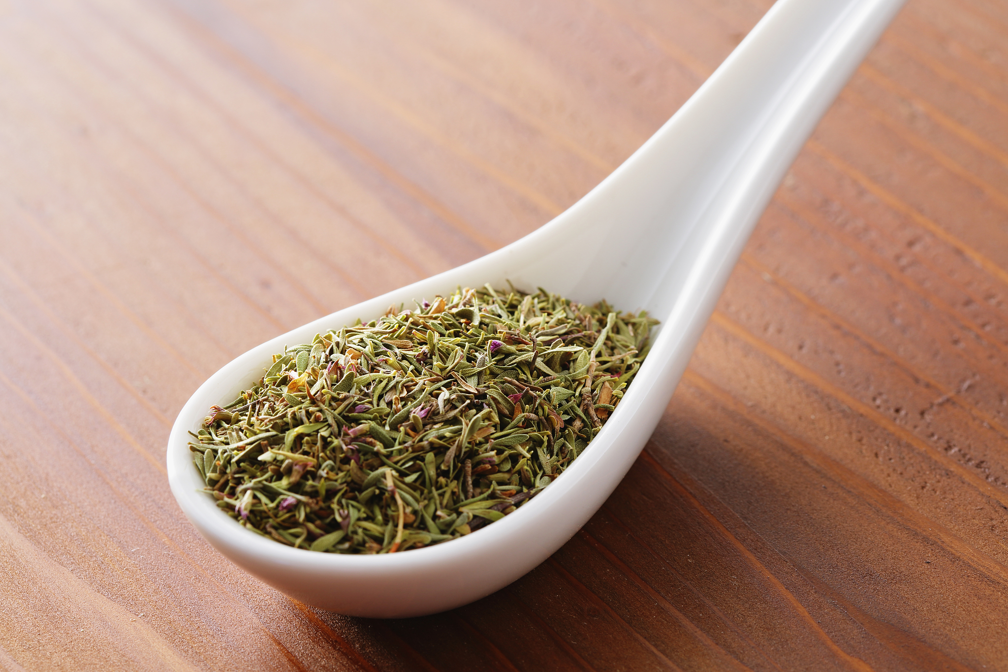 莲子心的功效与作用：补益心脾、安神助眠、健脾消食、清热解毒、抗衰老