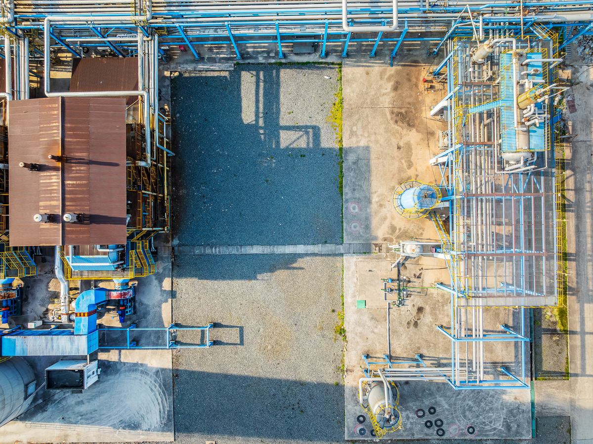 BL耐材公司如何实现数字化驱动创新1000字包括：1将耐火材料生产工艺模块化和标准化为引入数字化打下基础；2对生产过程系统进行矩阵化改造和推进全面提升数字化水平；3做好数字要素运营注重投入产出比确保投入产出高效率的基础上逐步实现数字化管理