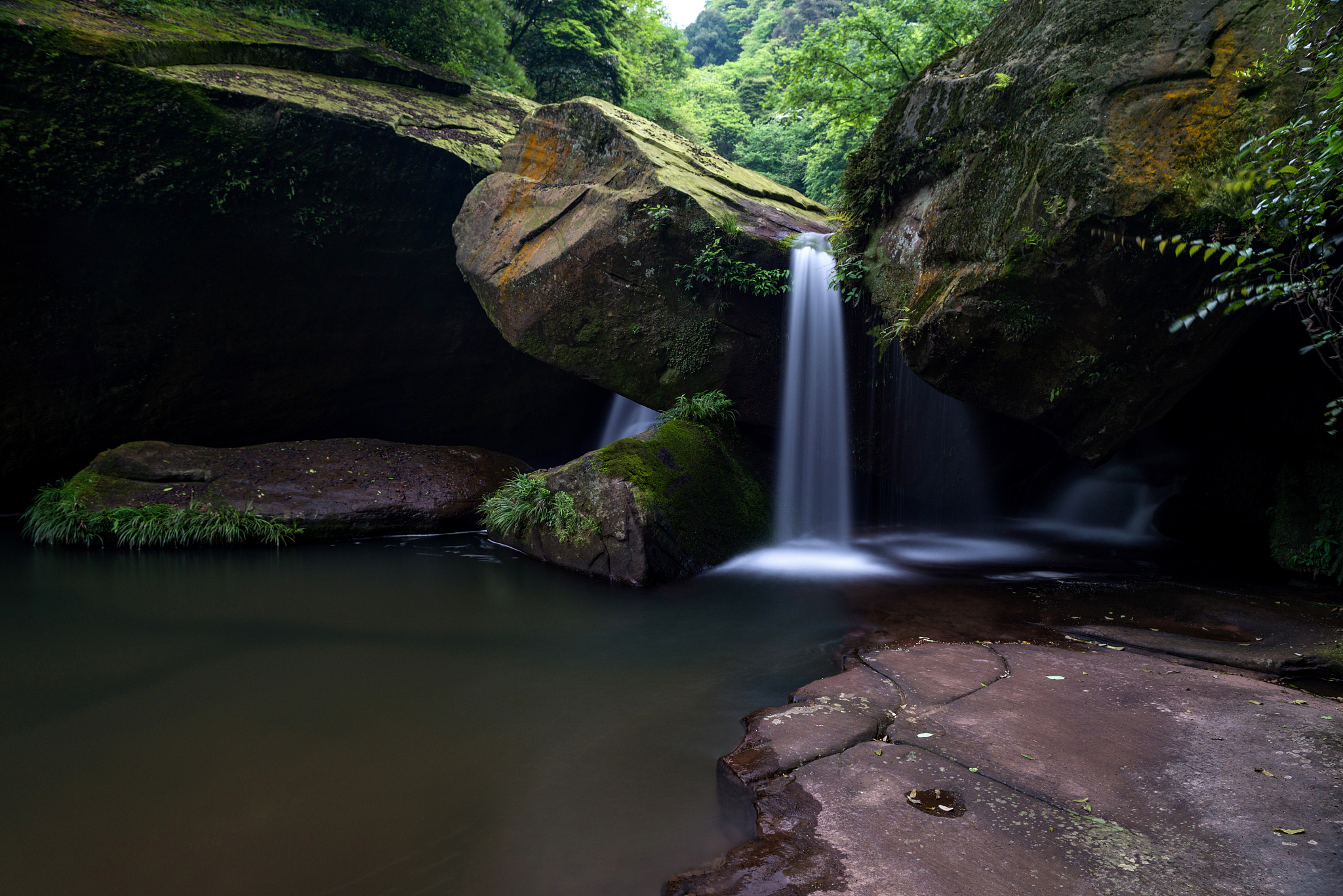 贵州赤水佛光岩：避暑胜地，感受山水间的温柔
