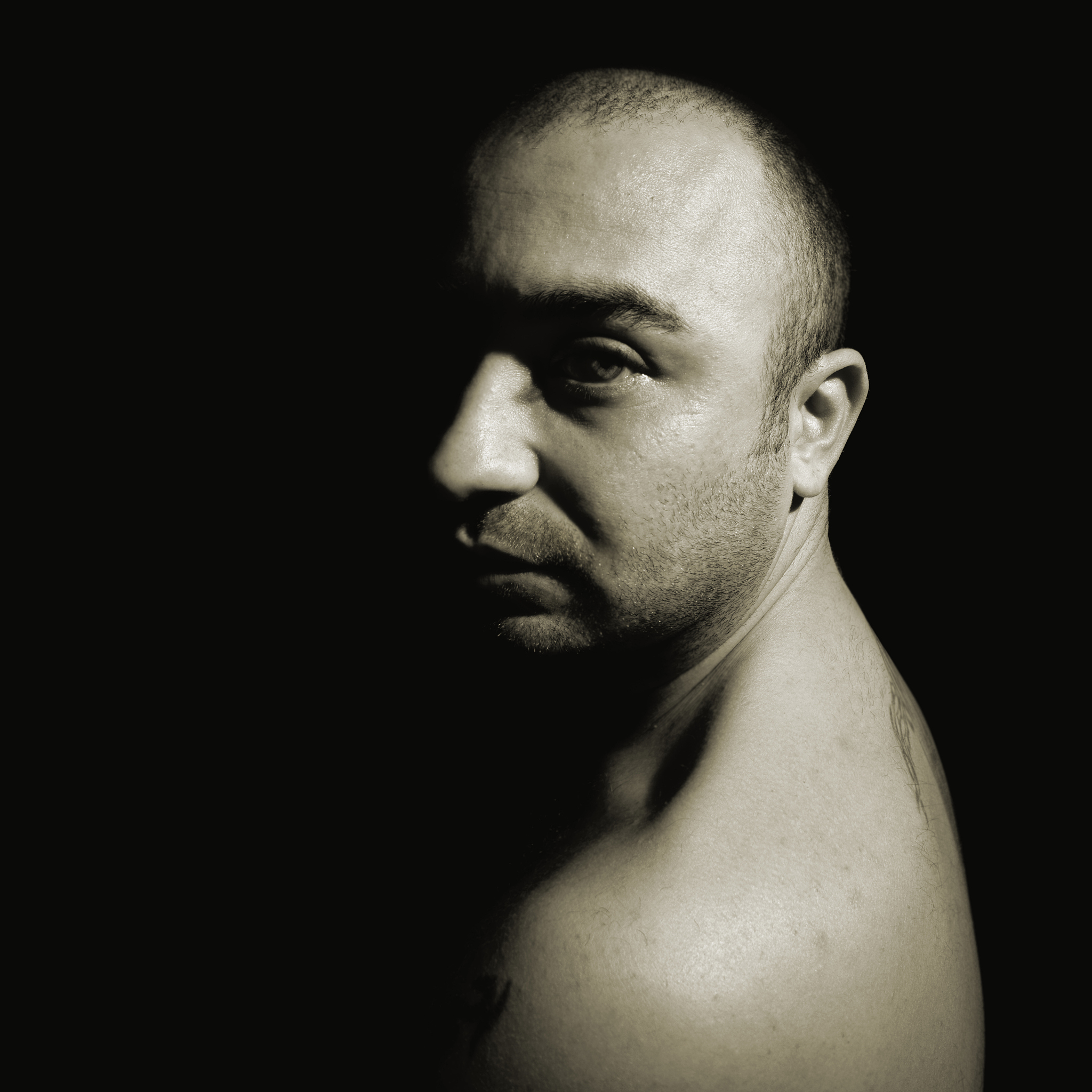 中国35岁男人一周几次性生活是正常的？一次几分钟？