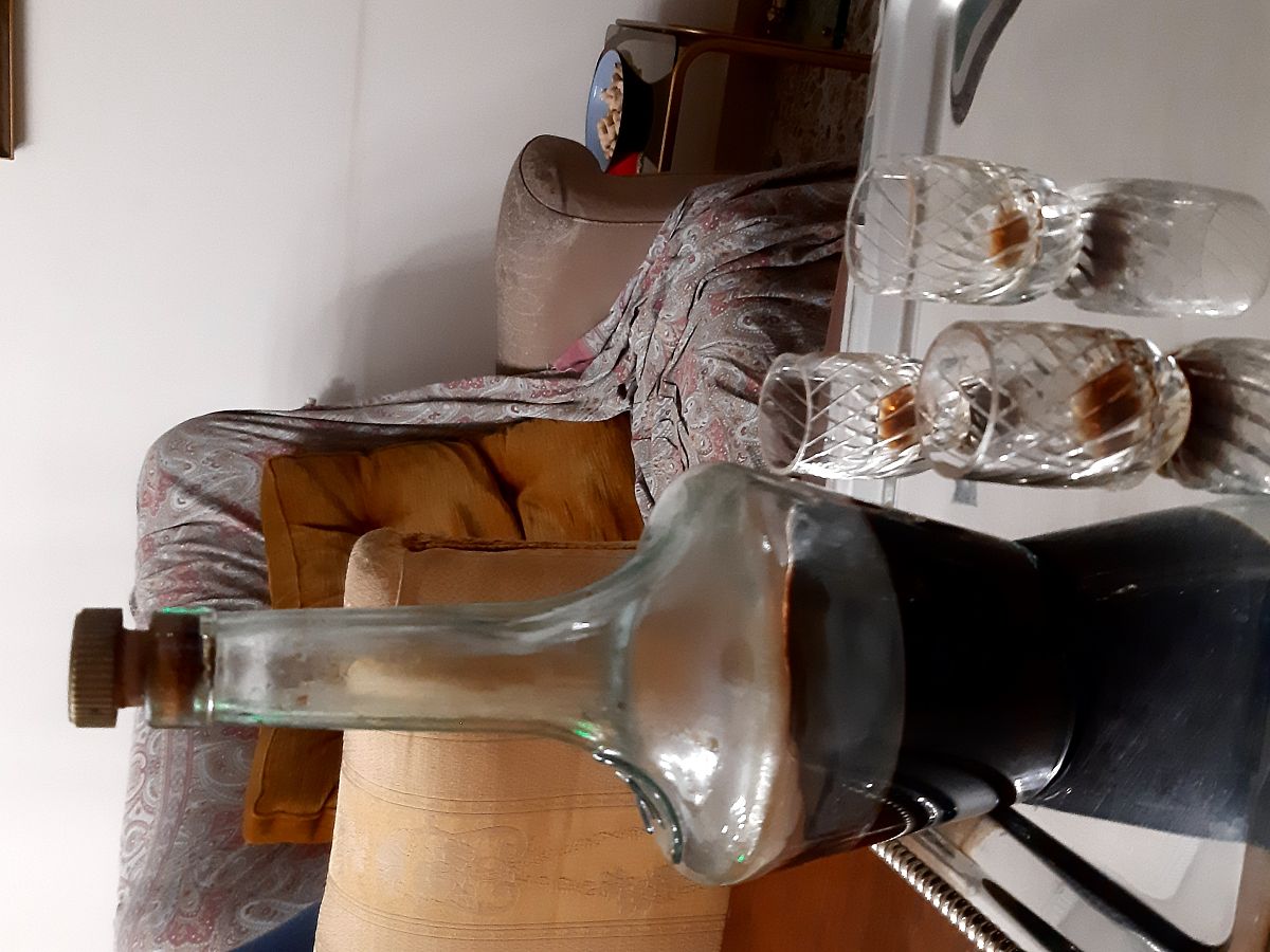 白酒塑料嘴拆卸方法：简单易懂的步骤指南