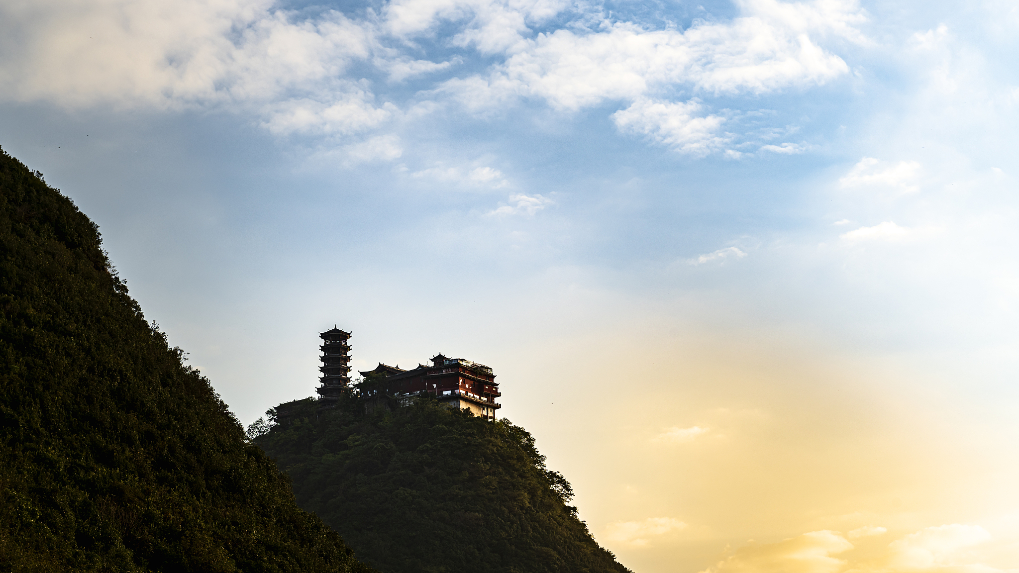 六盘水工程师职称评审：内容、流程及意义 - XXX