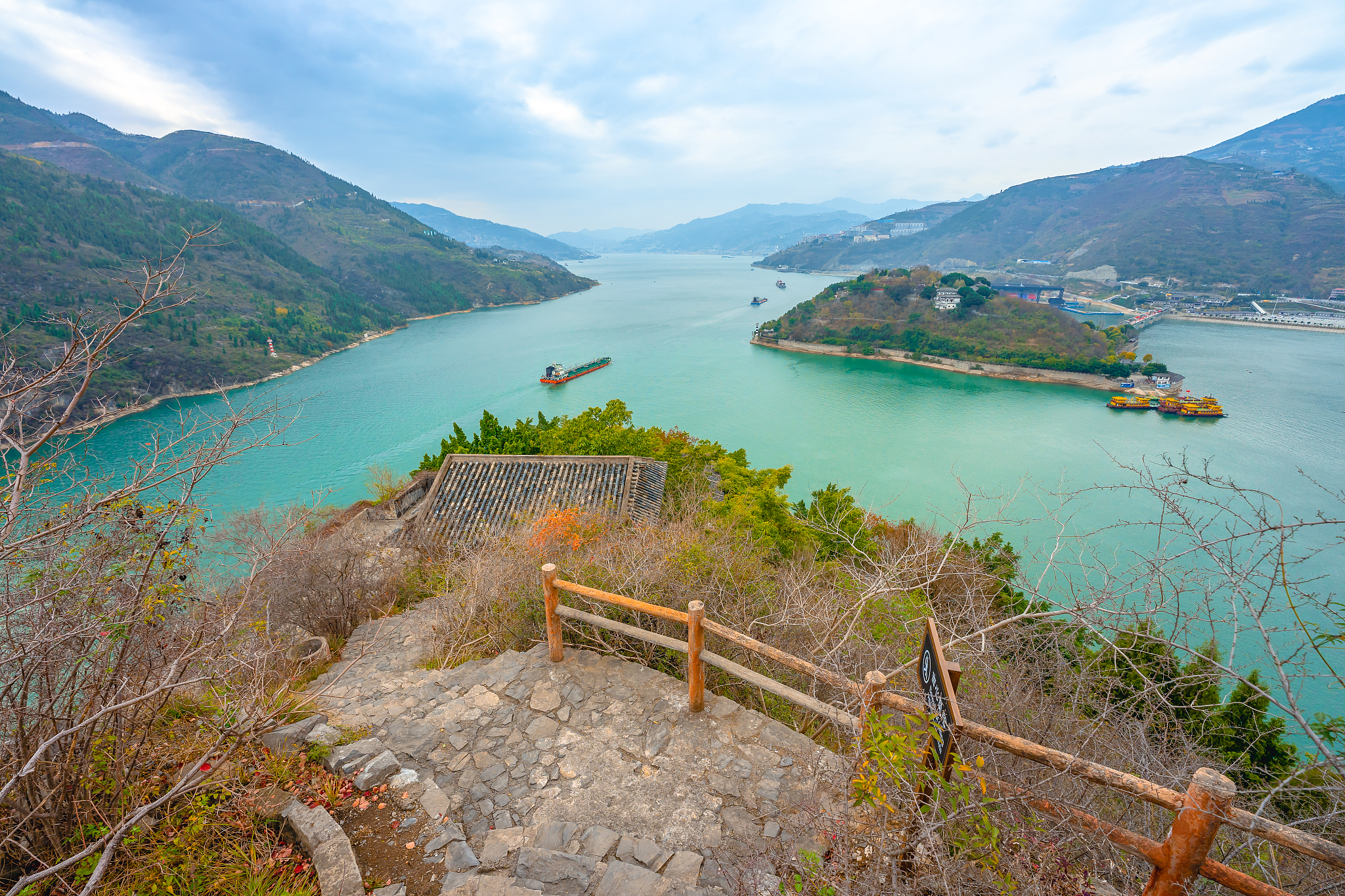 重庆市奉节县三峡夔门的白帝城瞿塘峡风景区风光旅游照片