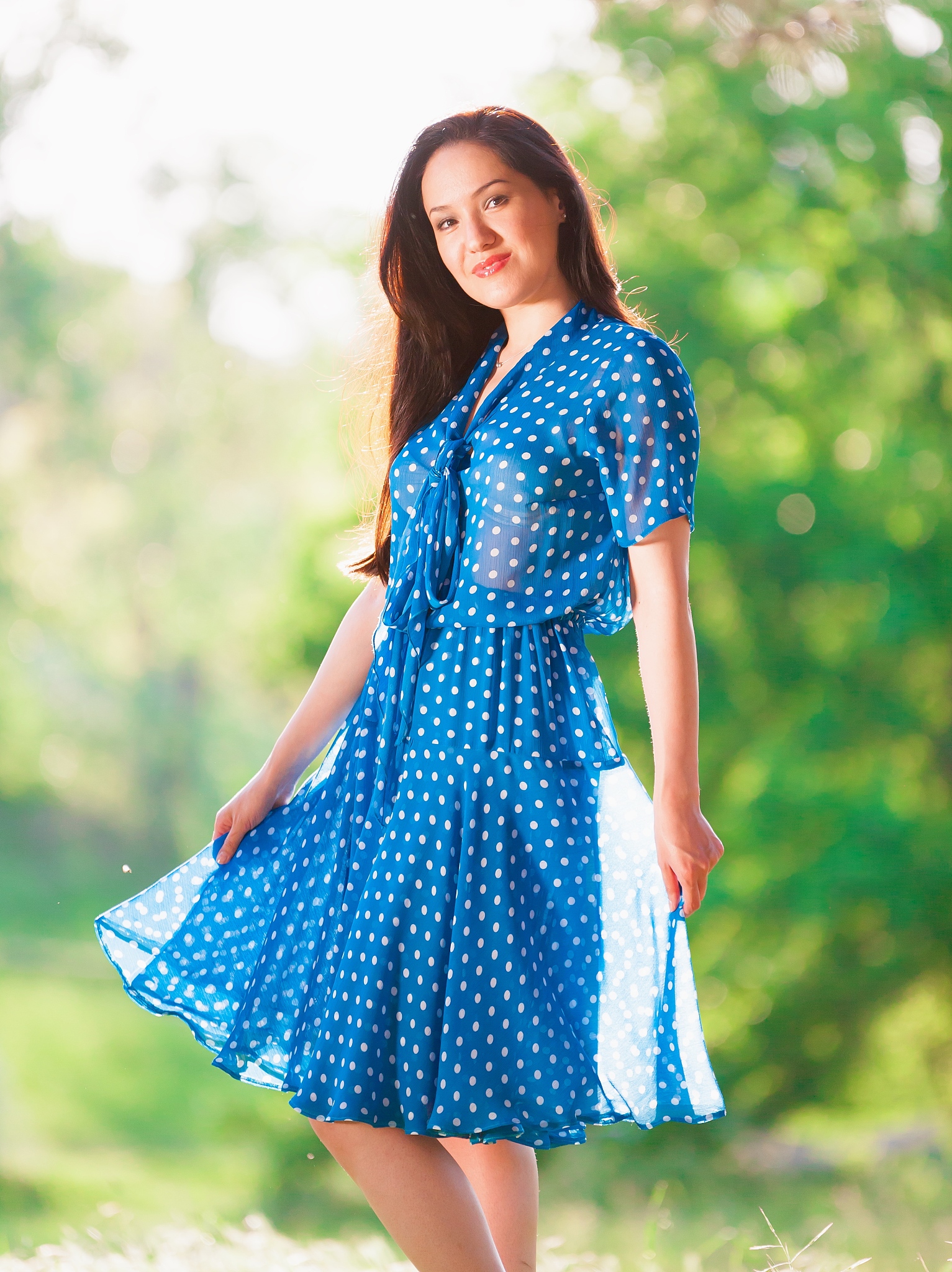 春季连衣裙推荐：花朵、糖果色、波点、蕾丝、蓝色，总有一款适合你！