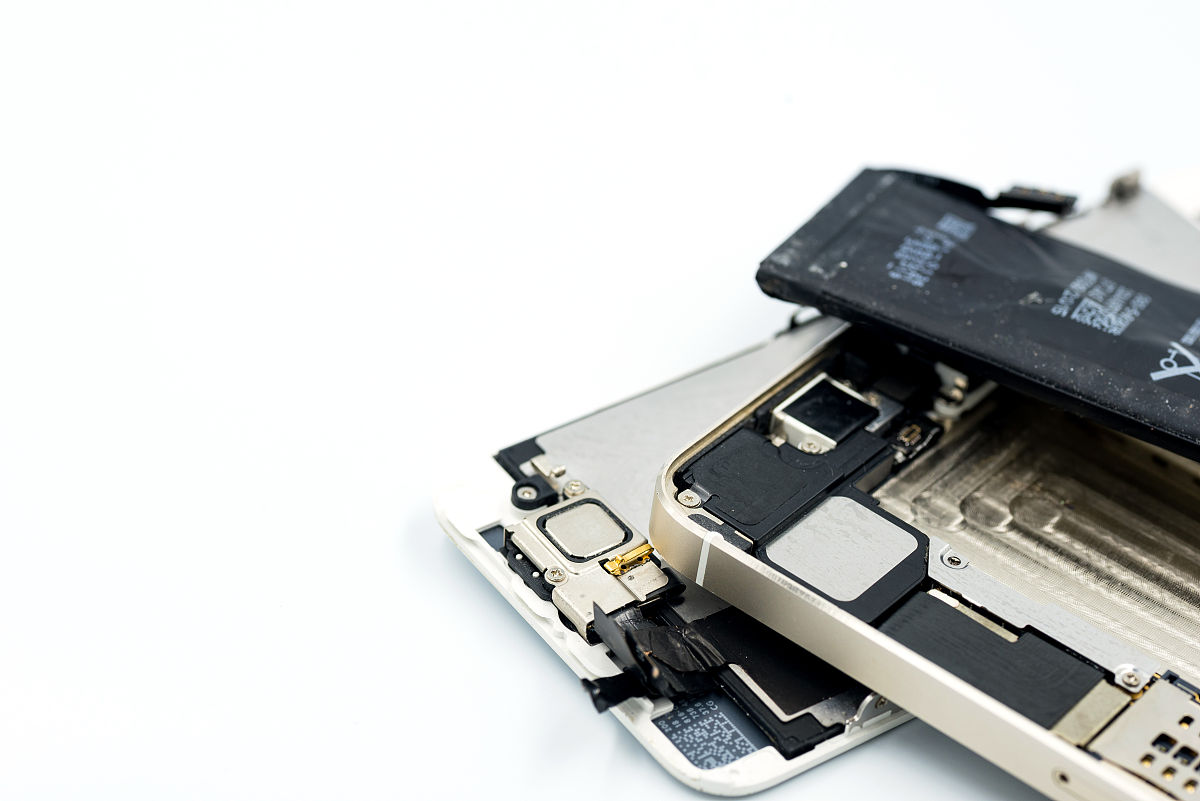 卡贴机摇动为什么卡槽那有异响