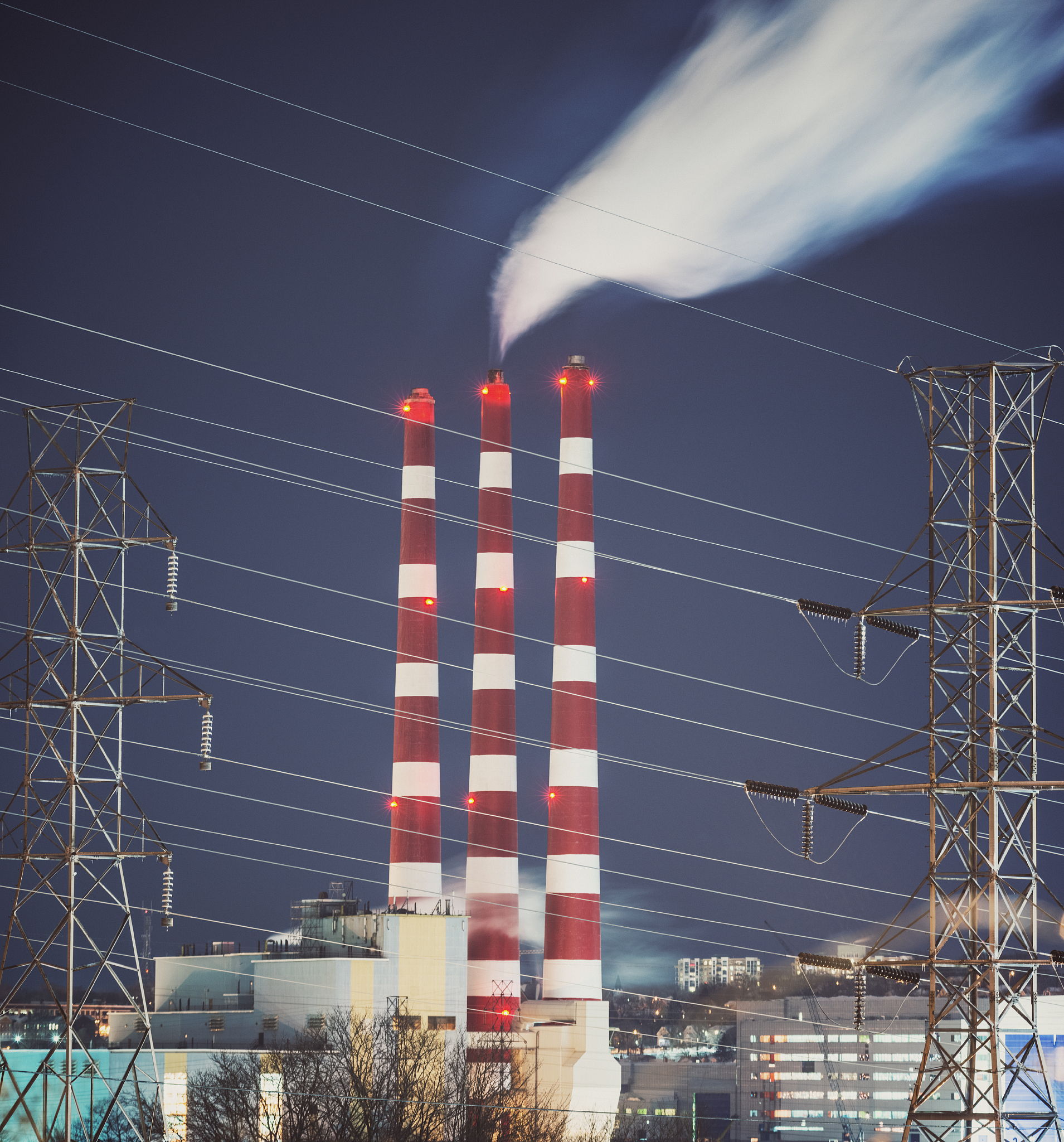 土壤与大气圈关系：碳循环、气体交换和环境影响