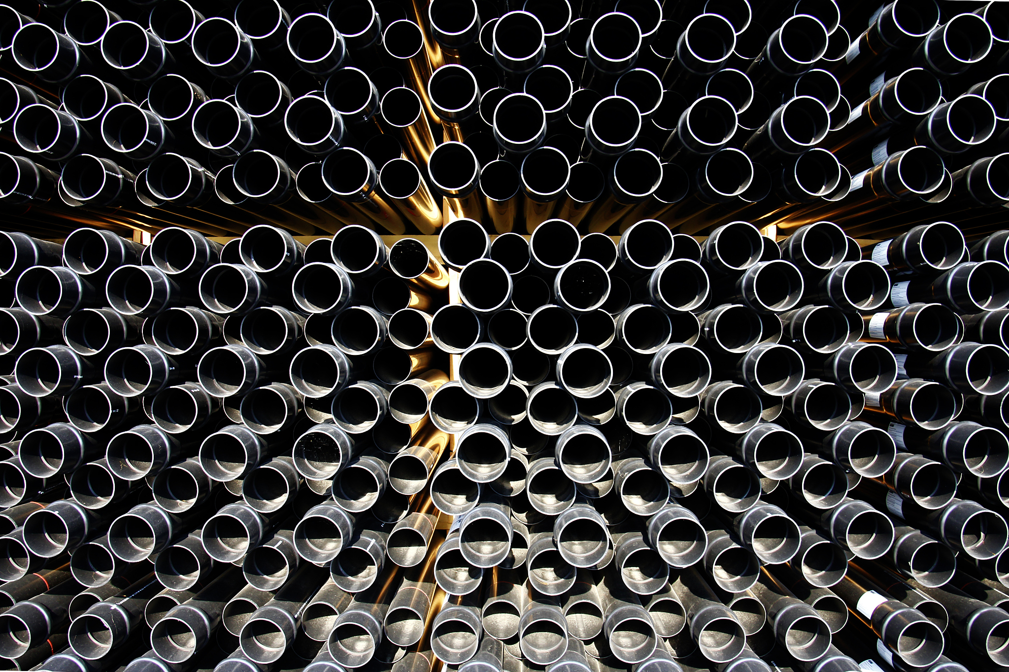 拉伸炭黑/碳纳米管/PDMS复合材料会增加电阻：原理及阻热方案