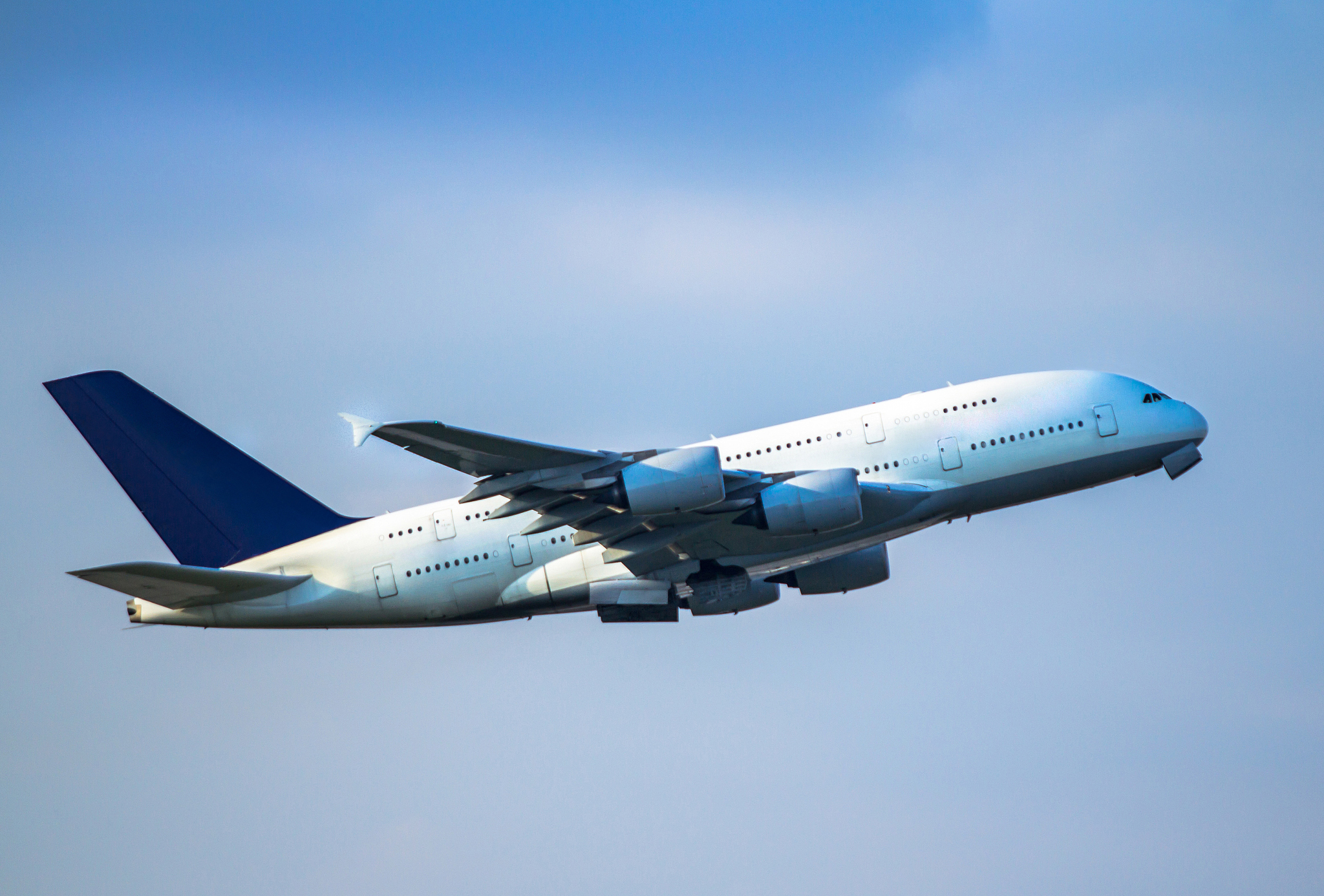 湖北航空技术学校2022年招生简章 - 报考条件|招生计划|报名时间