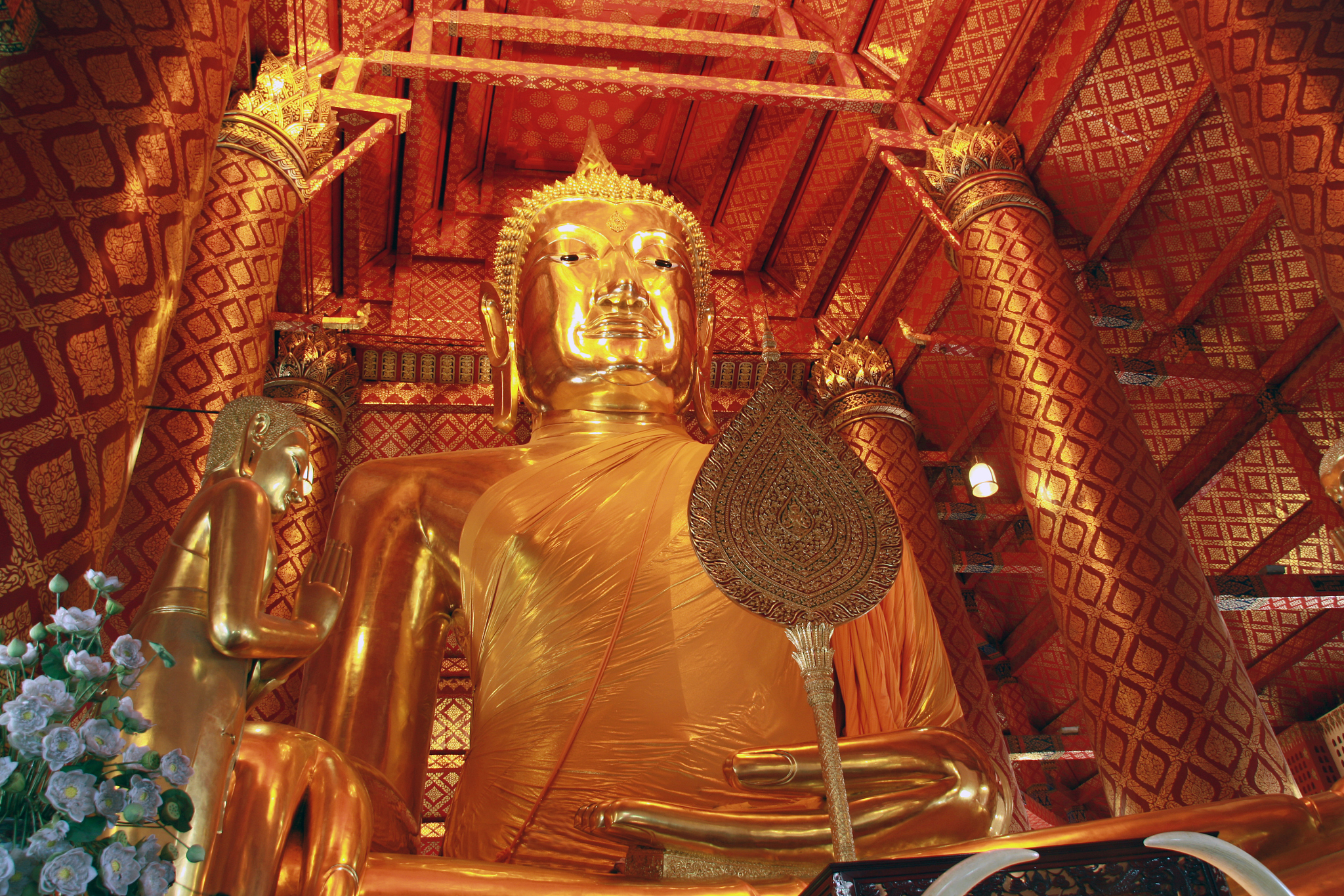 buddha statue