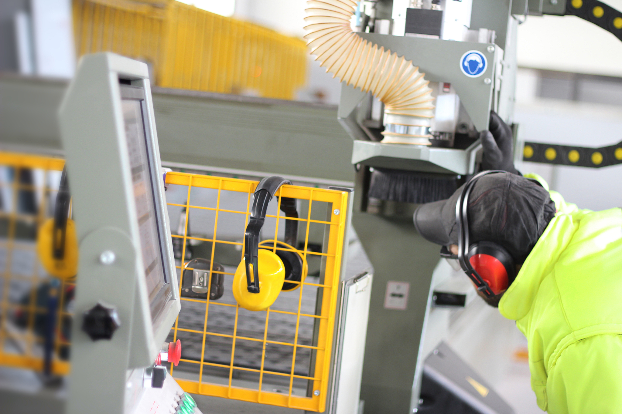 衡水兆华科技中专学校专业设置：培养实用型技术人才