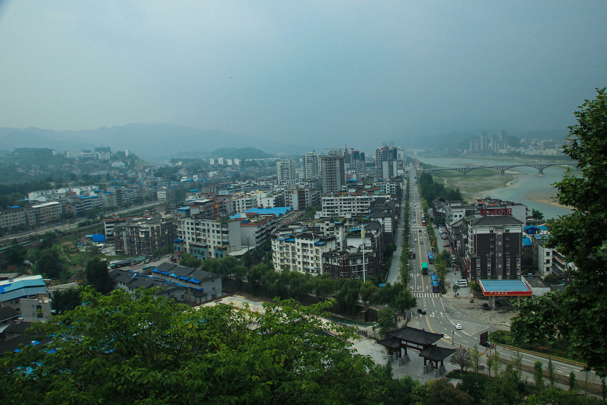 我是四川省巴中市南江县人均生活标准是多少帮我用230字详细描述