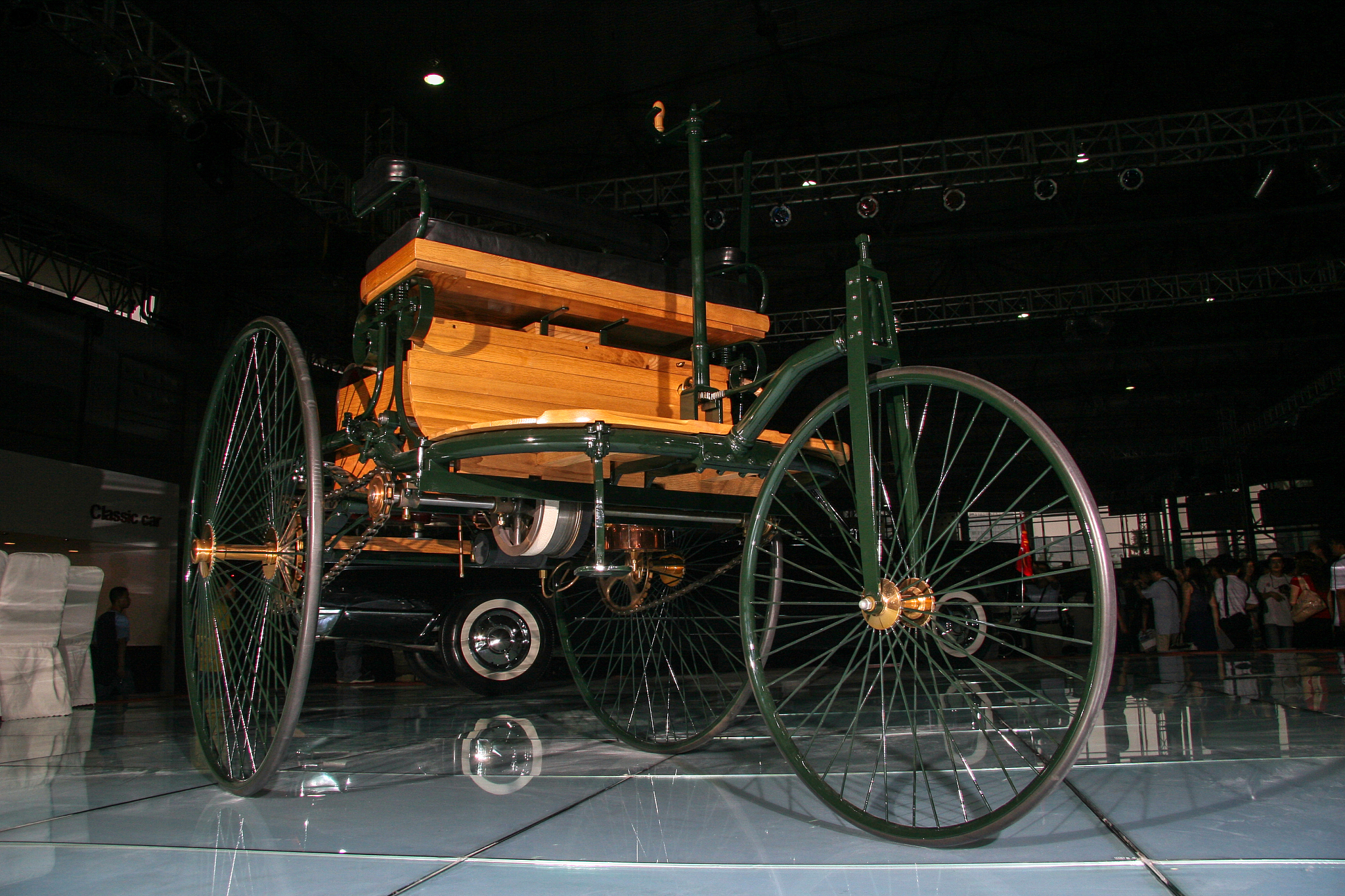 关于外观设计这点蒸汽汽车及铁路桥梁等元素该怎么添加？