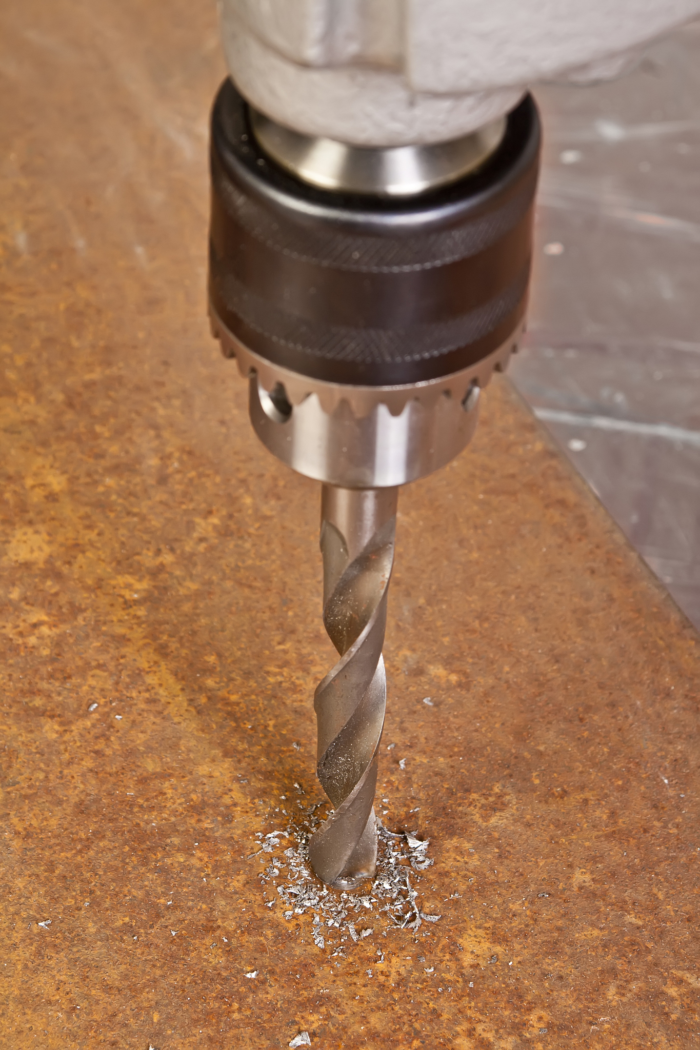 解决钢板钻孔内部张力问题：5个有效技巧