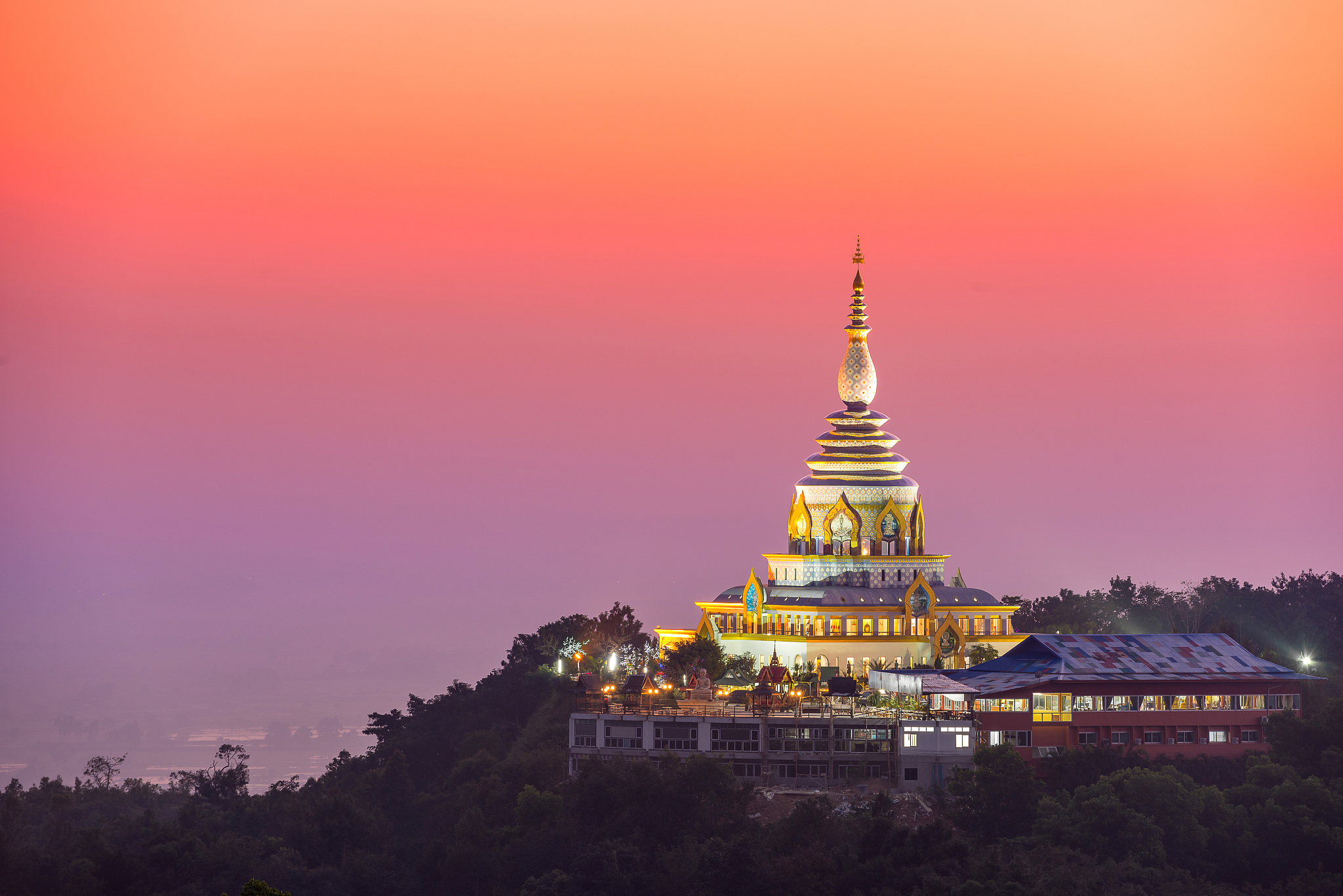 wat thaton