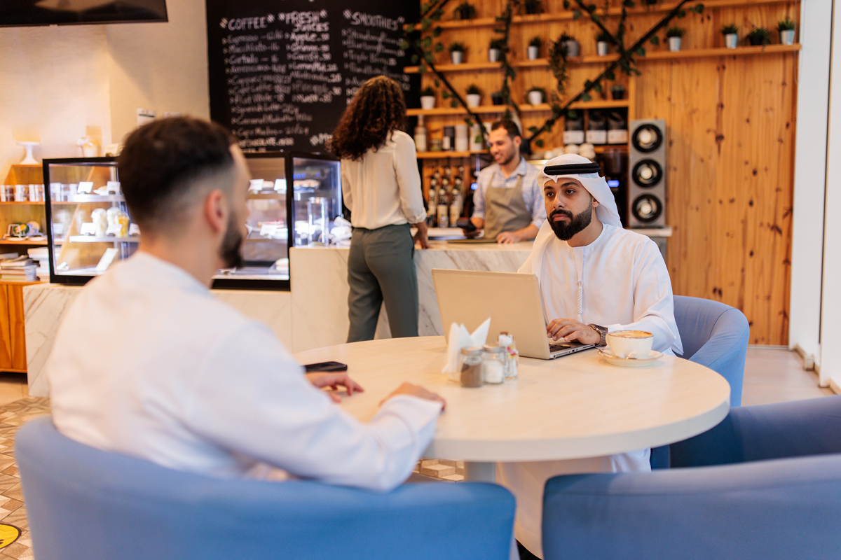 语言生活观察：咖啡店里的对话启示