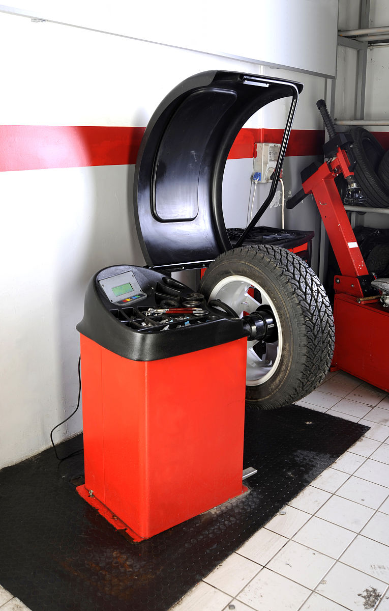 OMG listen to this 🫨 Today as soon as I get off work I must return home and shower & eat fast drive 2&12 hours westward to Texas to retrieve a special electric device for my mothers MotorHome RV