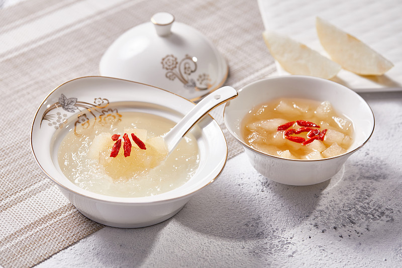 桃胶颜羹、皂角米、雪燕组合美味吃法大全 - 300字+详细教程