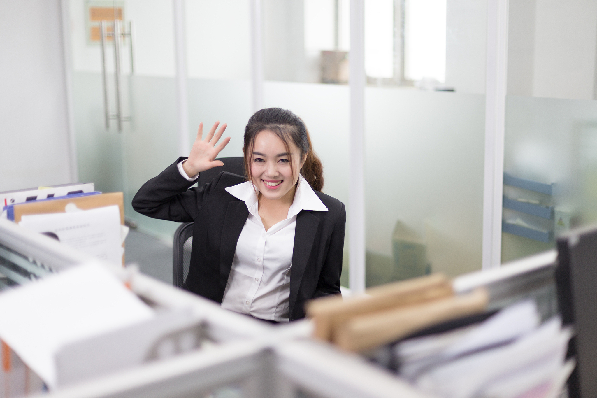 为什么说女孩子千万别做行政 做行政有出息吗