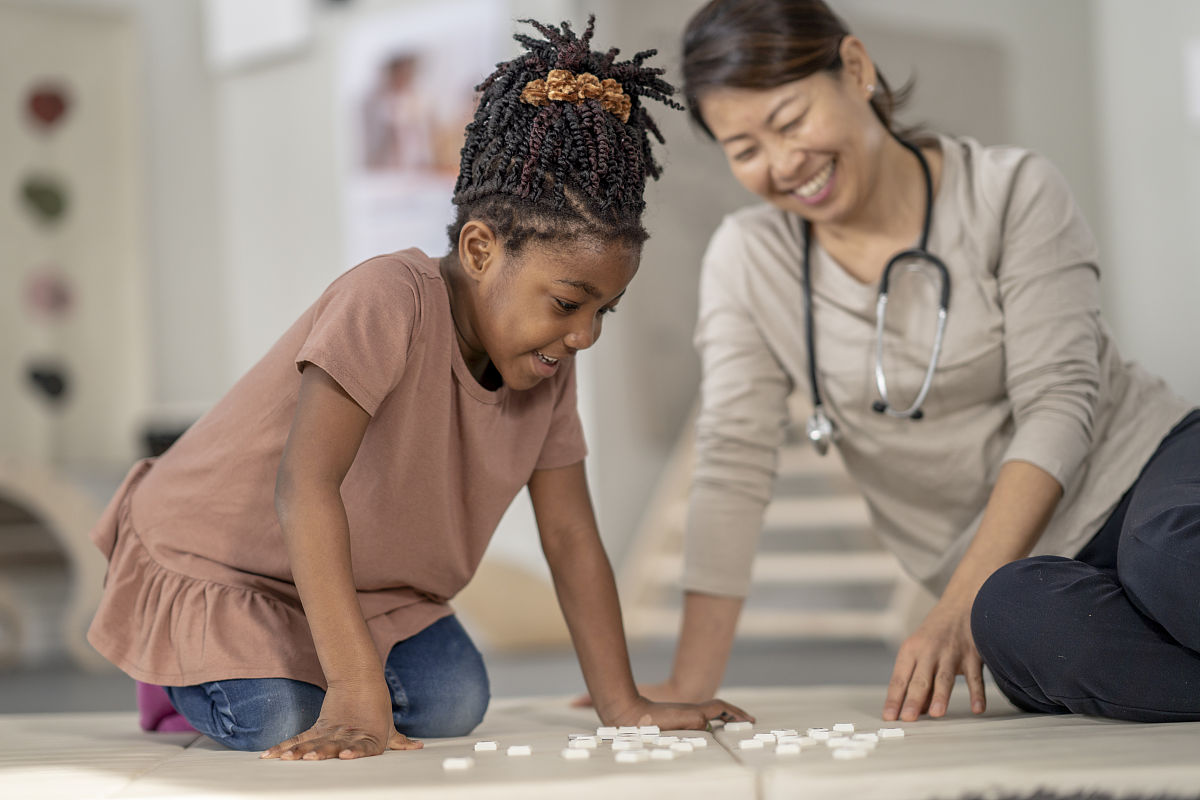 自闭症儿童家庭照护指南：满足孩子需求，掌握有效技巧