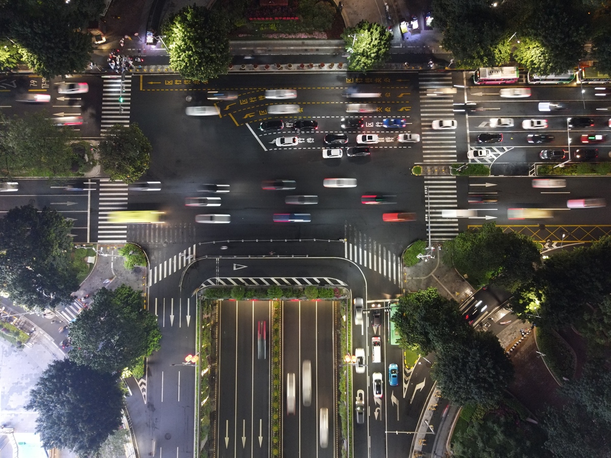 成都市抚琴西路出城方向信号灯配时设置