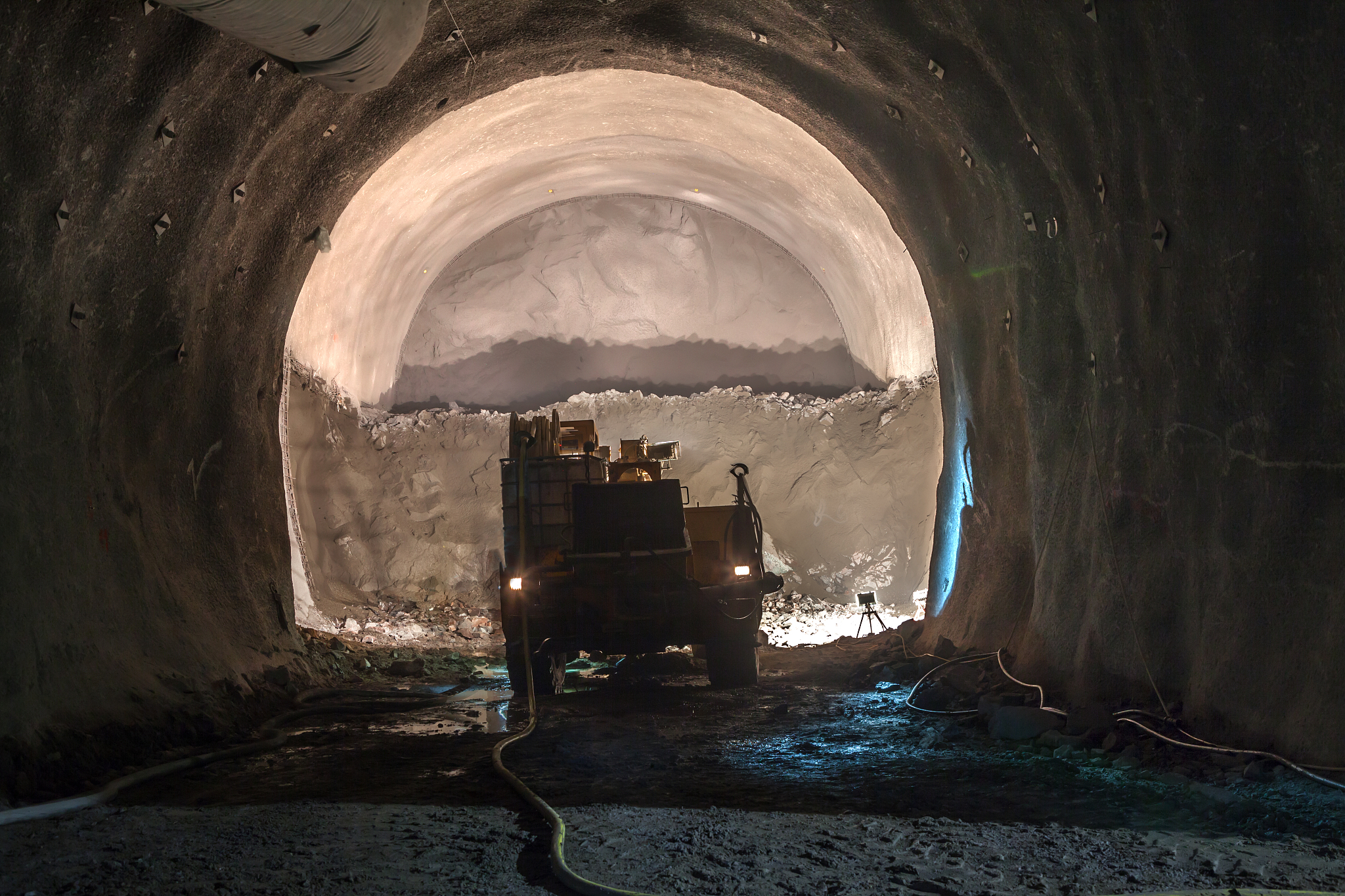 Introduction to Underground Engineering in EnglishCourse Description Underground Engineering Course Code1203L2003 Course LevelsCourses CreditsHours322 PrerequisiteSoil mechanicsengineering geology fou