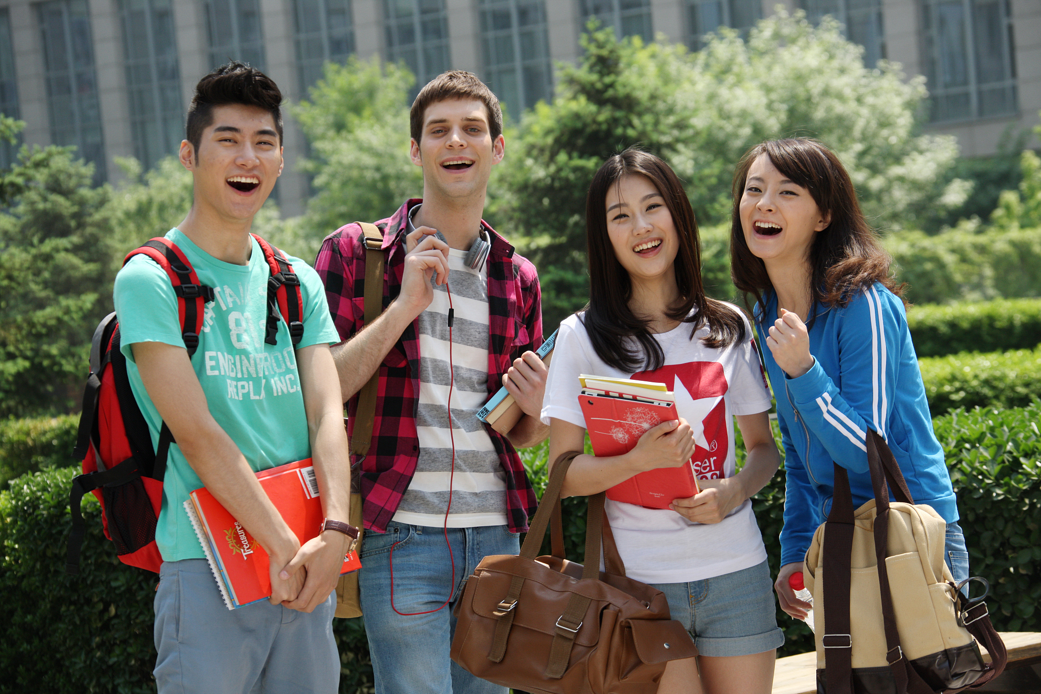 大学生活：丰富多彩的挑战与机遇