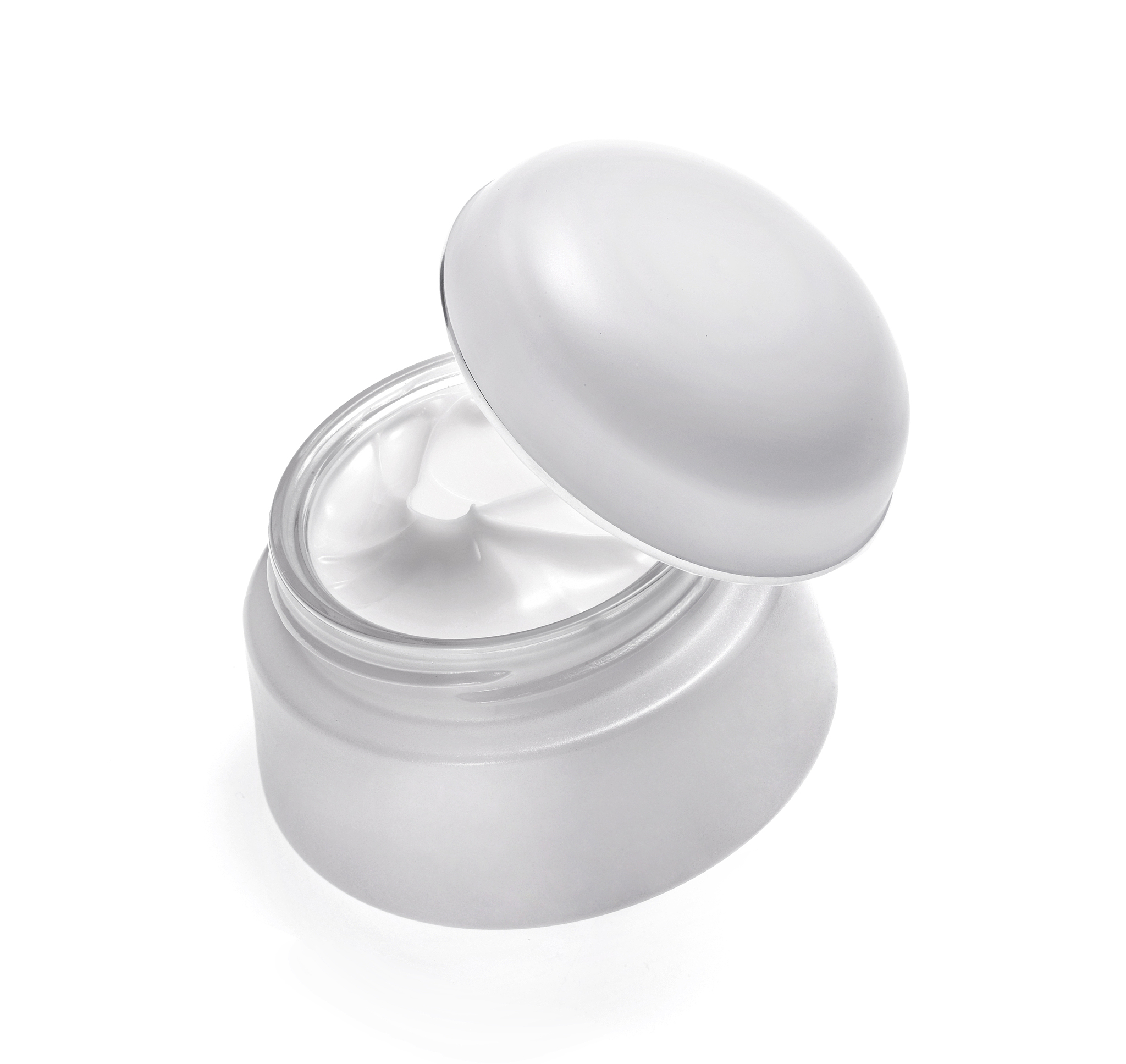 LumiVie亮采精华眼霜适合多大年龄段的人使用？