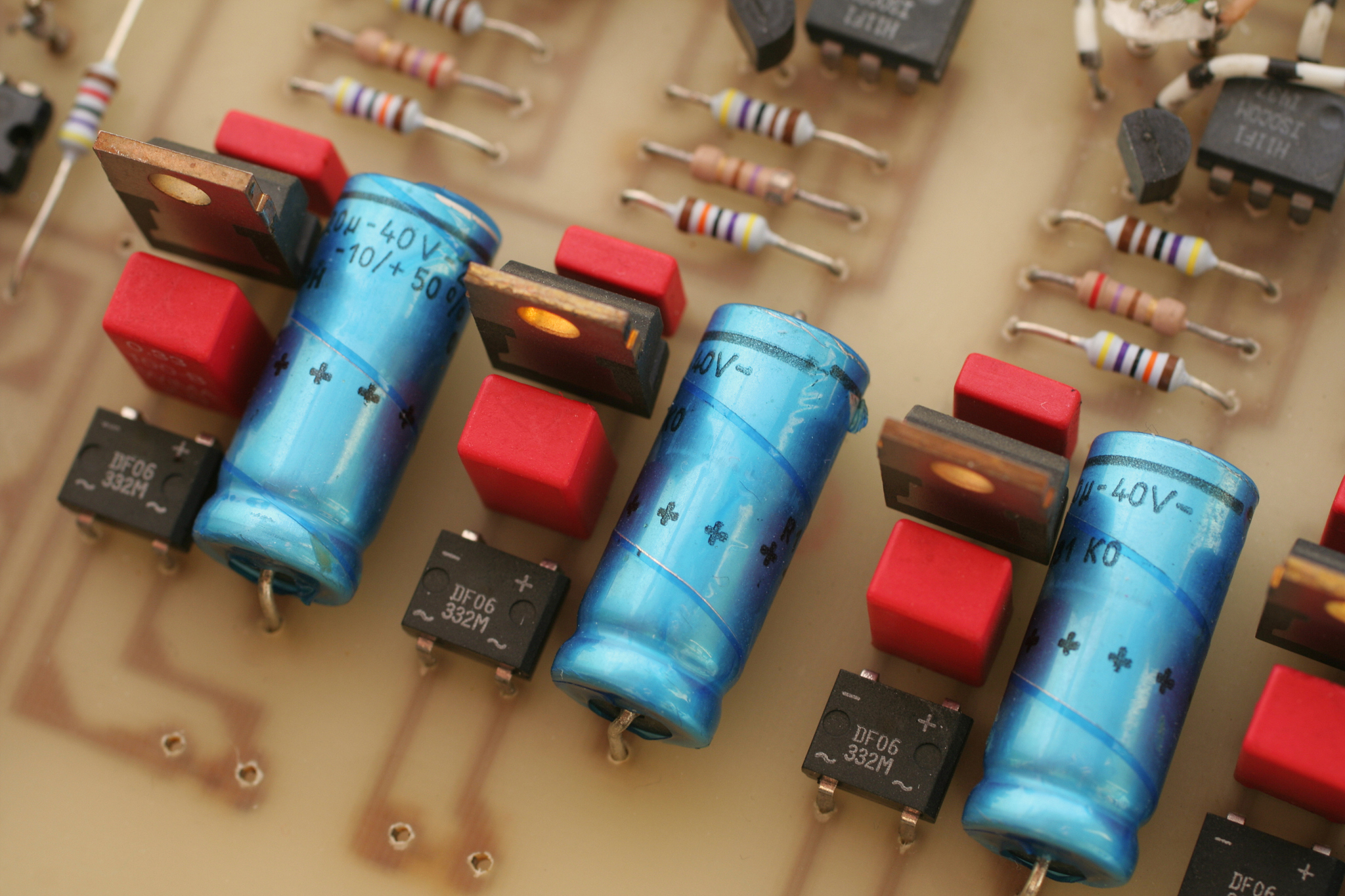 对自己完成元器件的认识