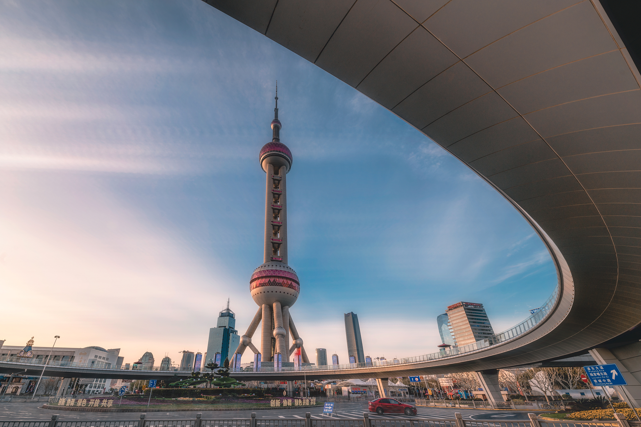 上海东方明珠旅游广告与目的地品牌建设案例分析：如何影响消费者感知