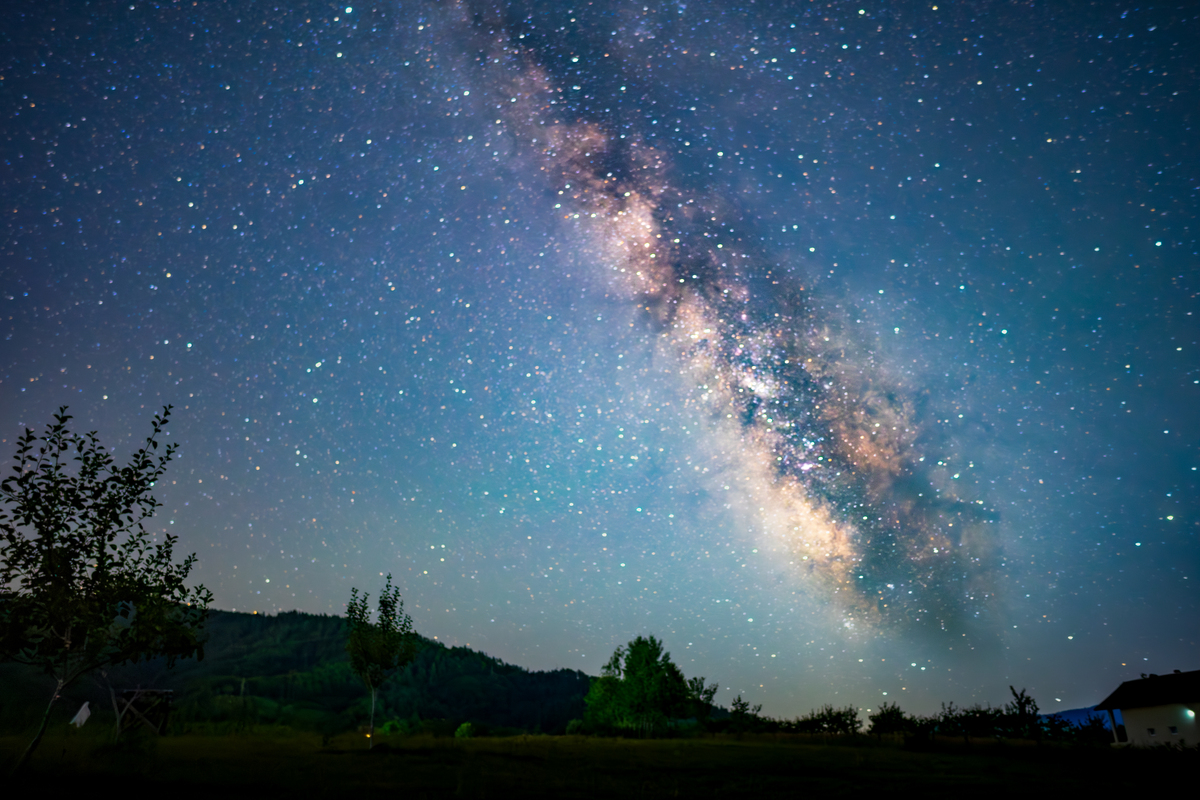 繁星之美：自然、文化和科学的意义