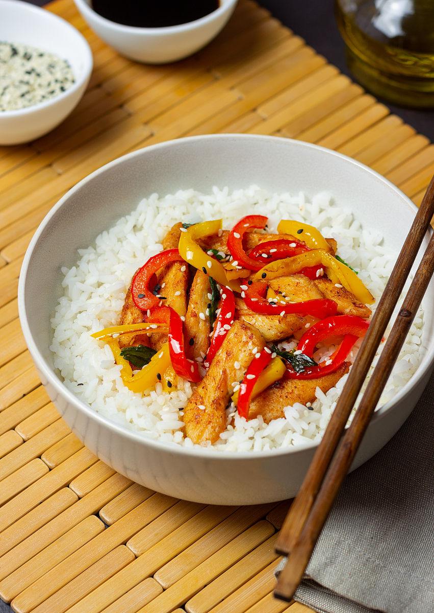 写一个关于外卖的默剧剧本