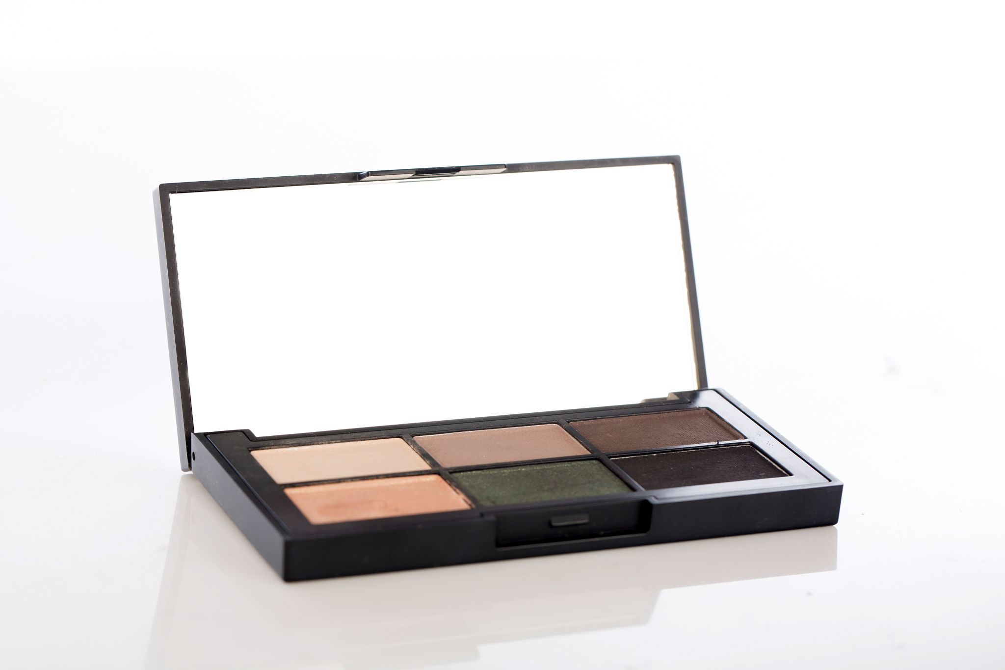 香兰阁®焕彩彩妆盒大地色系是什么？