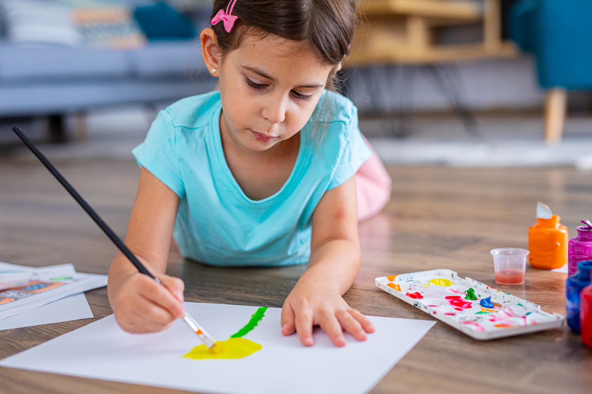 让孩子爱上艺术：10个简单实用的方法