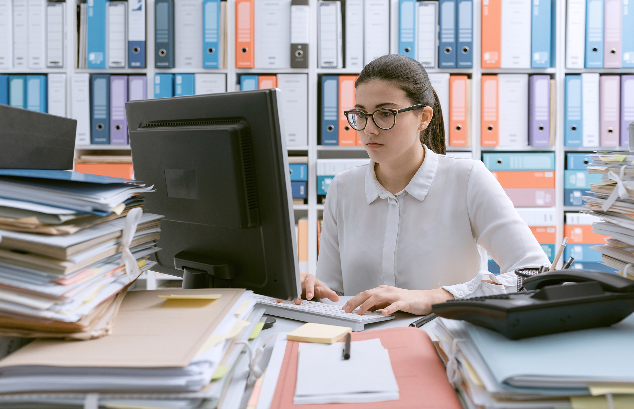 businesswoman working in the office