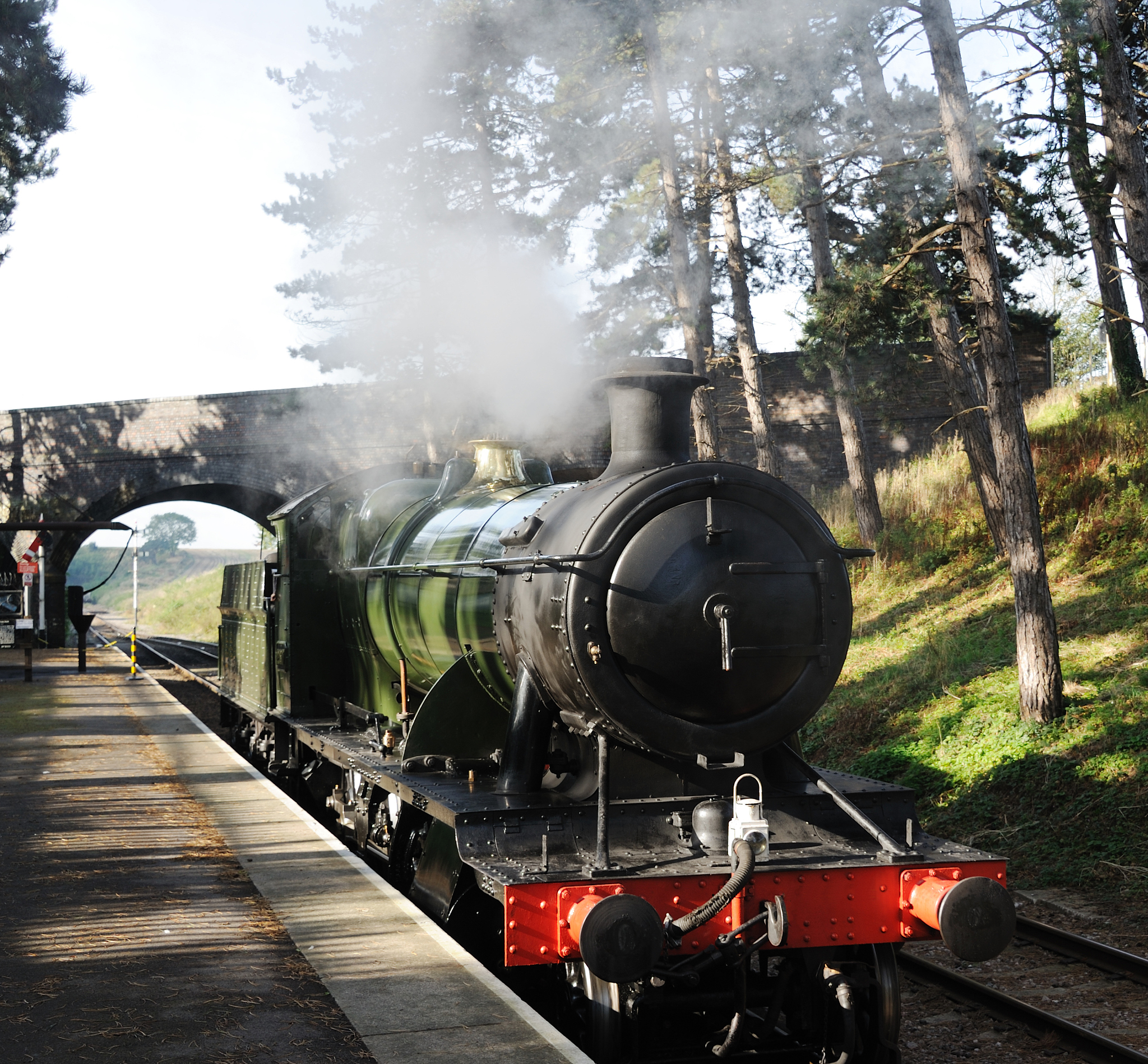 甘肃适合男生的铁路学校专业推荐：热门专业、就业前景及选择建议